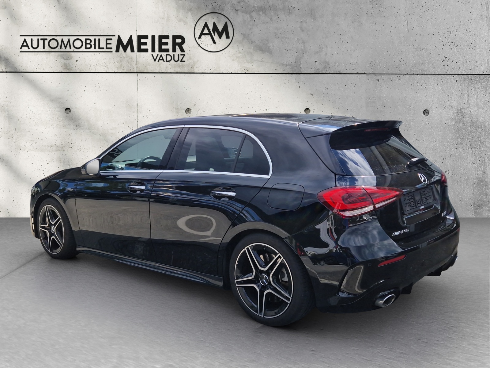 MERCEDES-BENZ A-Klasse W177 A 35 AMG 4matic-showroom-element-1