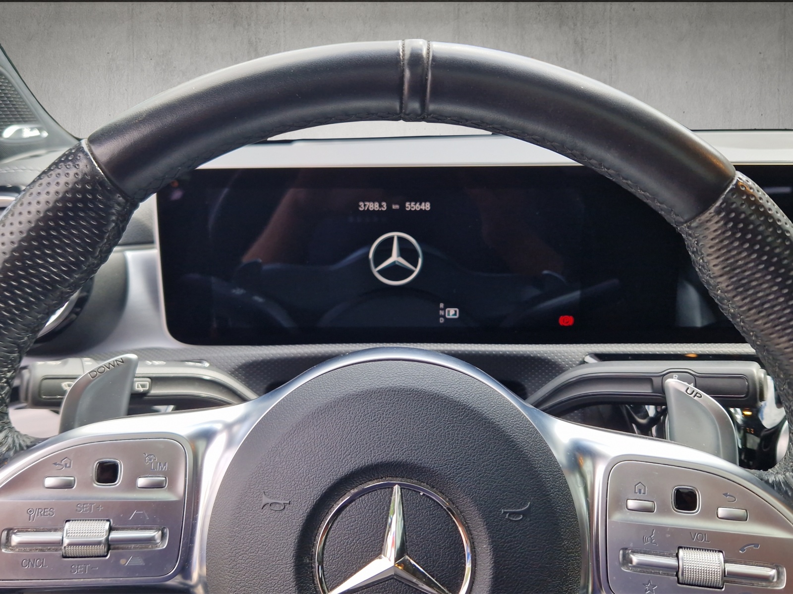 MERCEDES-BENZ A-Klasse W177 A 35 AMG 4matic-image-5