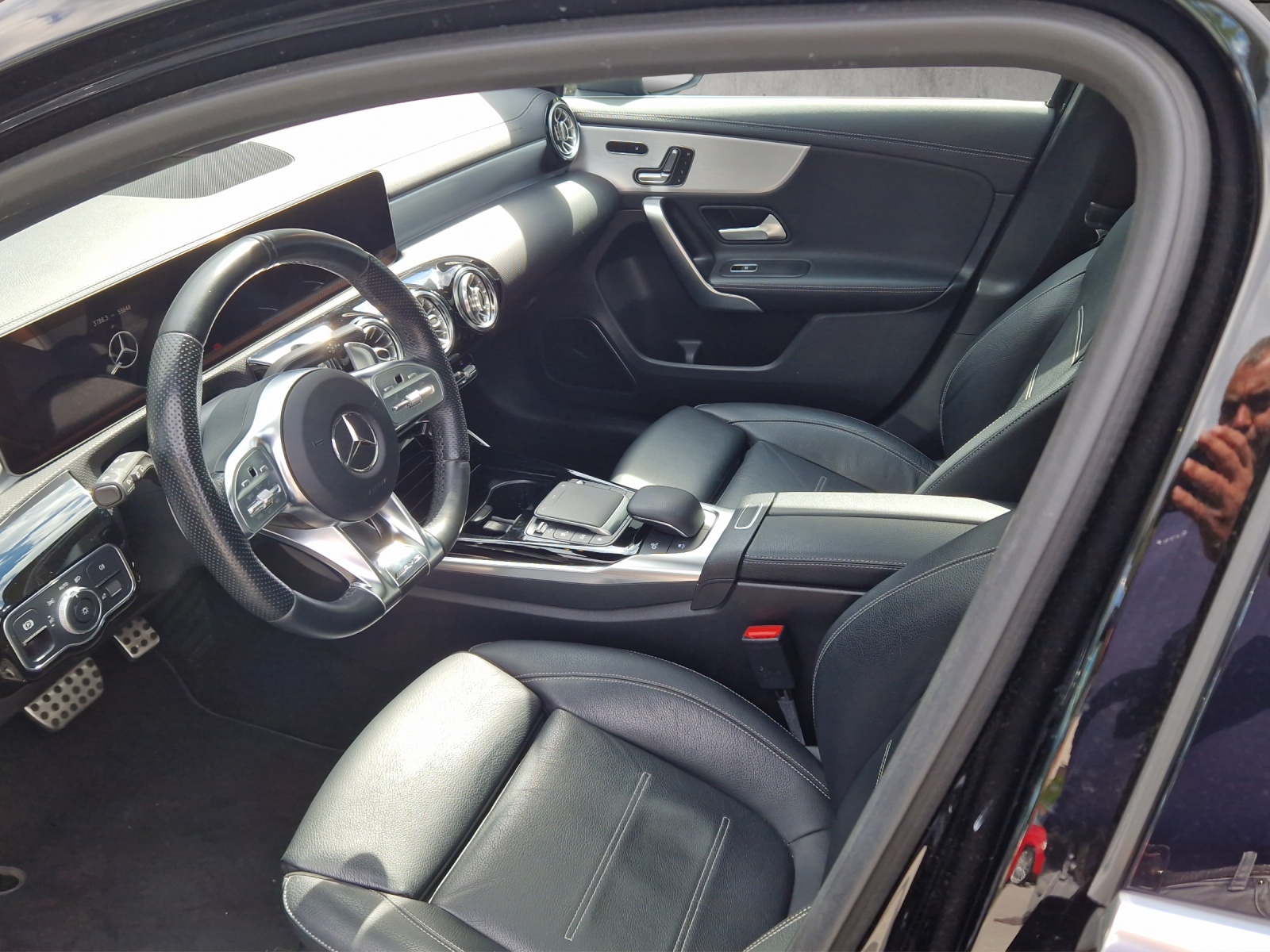 MERCEDES-BENZ A-Klasse W177 A 35 AMG 4matic-showroom-element-2