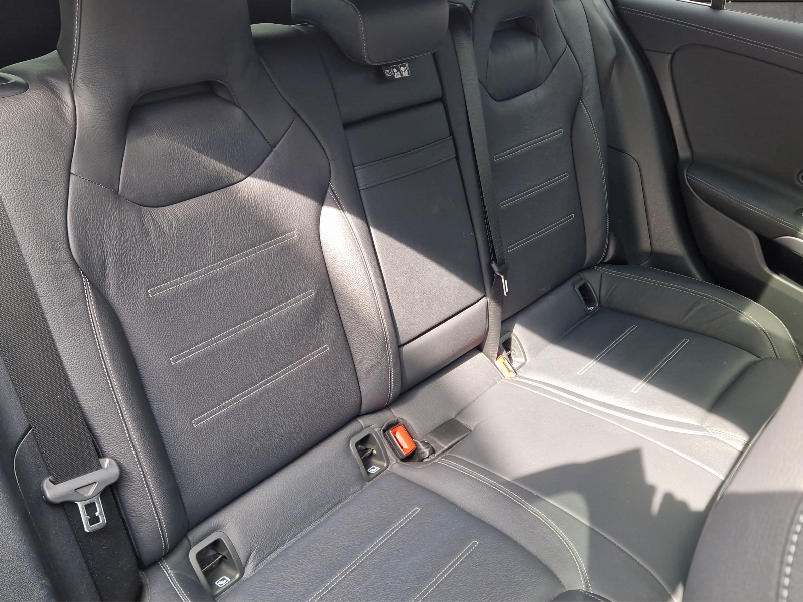 MERCEDES-BENZ A-Klasse W177 A 35 AMG 4matic-image-6