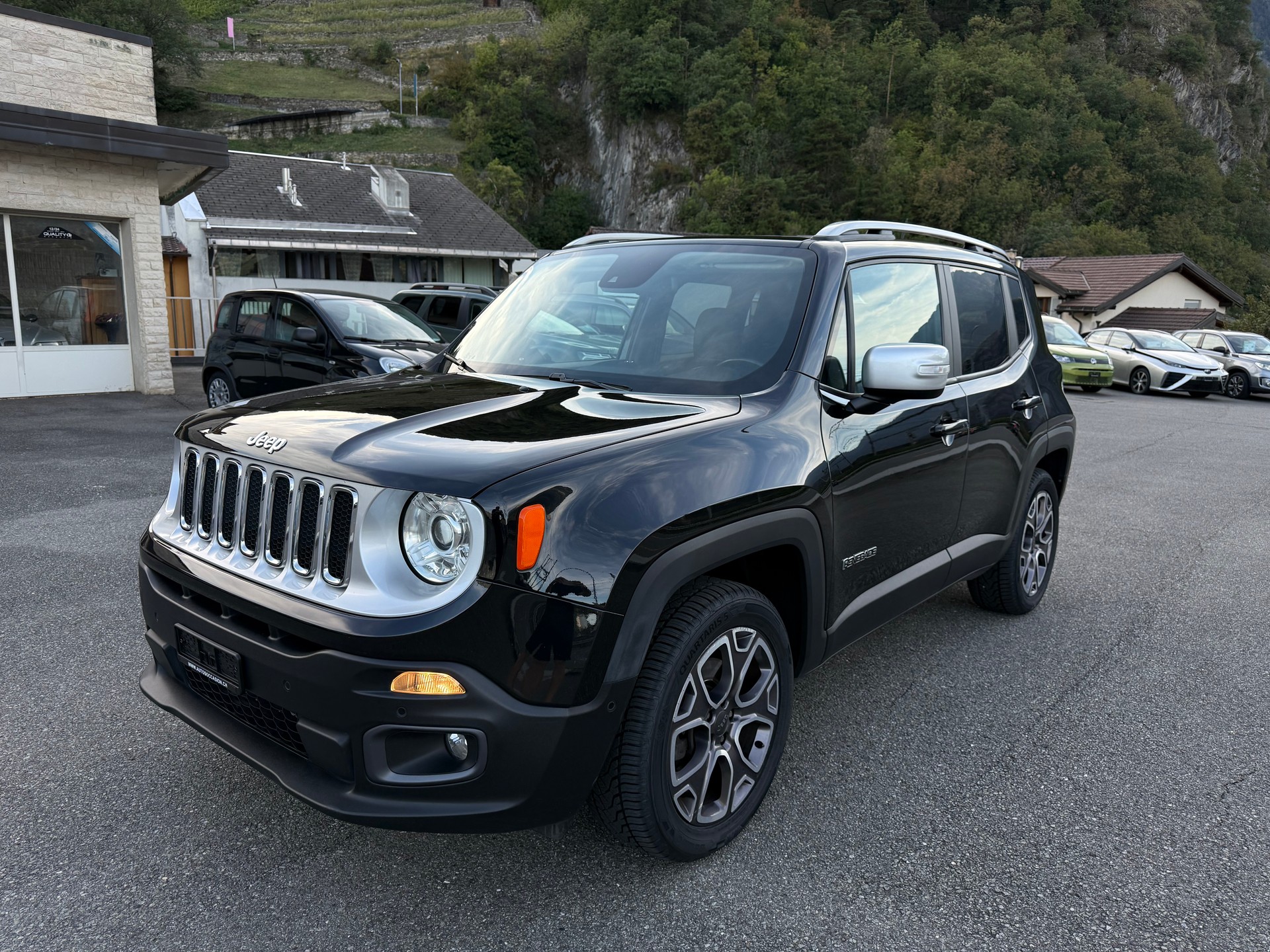 JEEP Renegade 1.4 Turbo Limited AWD-image-2