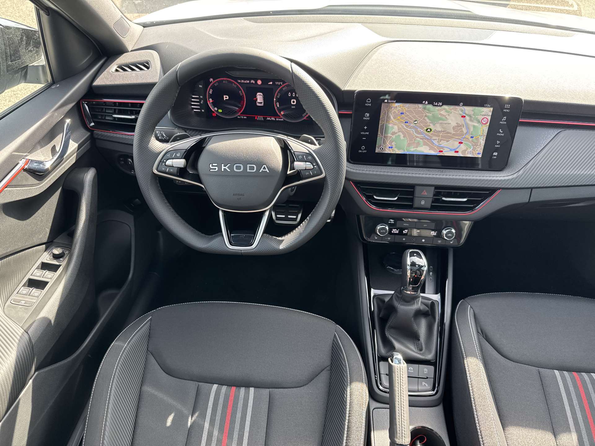 SKODA Kamiq 1.5 TSI Monte Carlo DSG-Automat-image-4