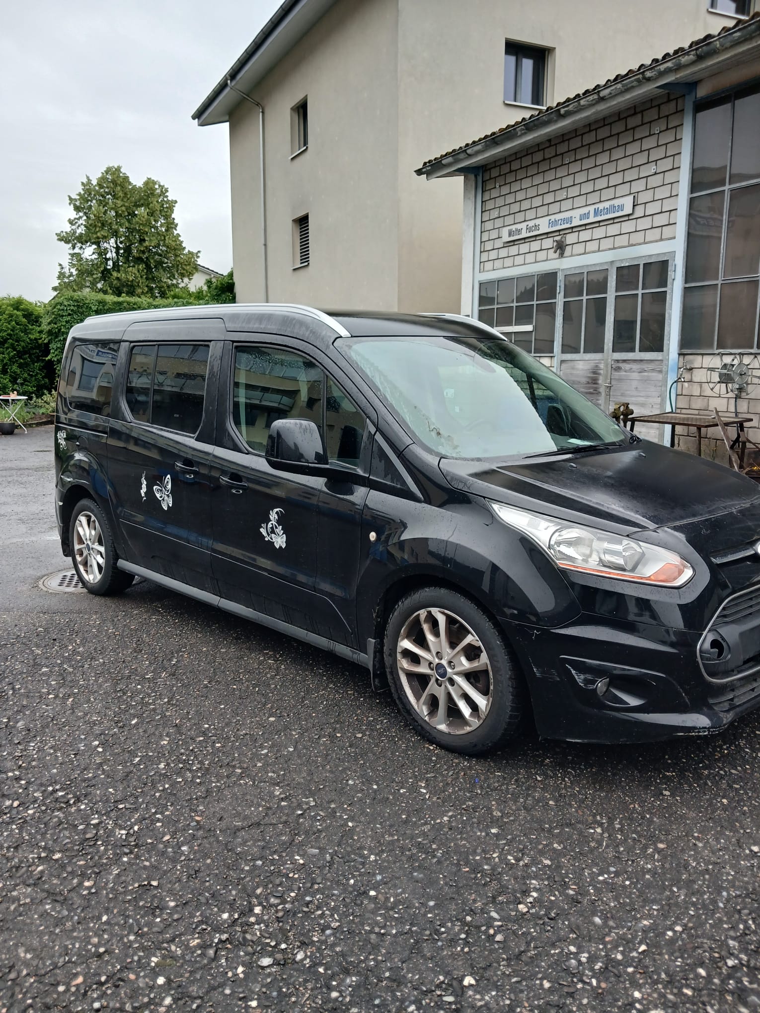 FORD Grand Tourneo Connect 1.6 SCTi Trend Automatic-image-1