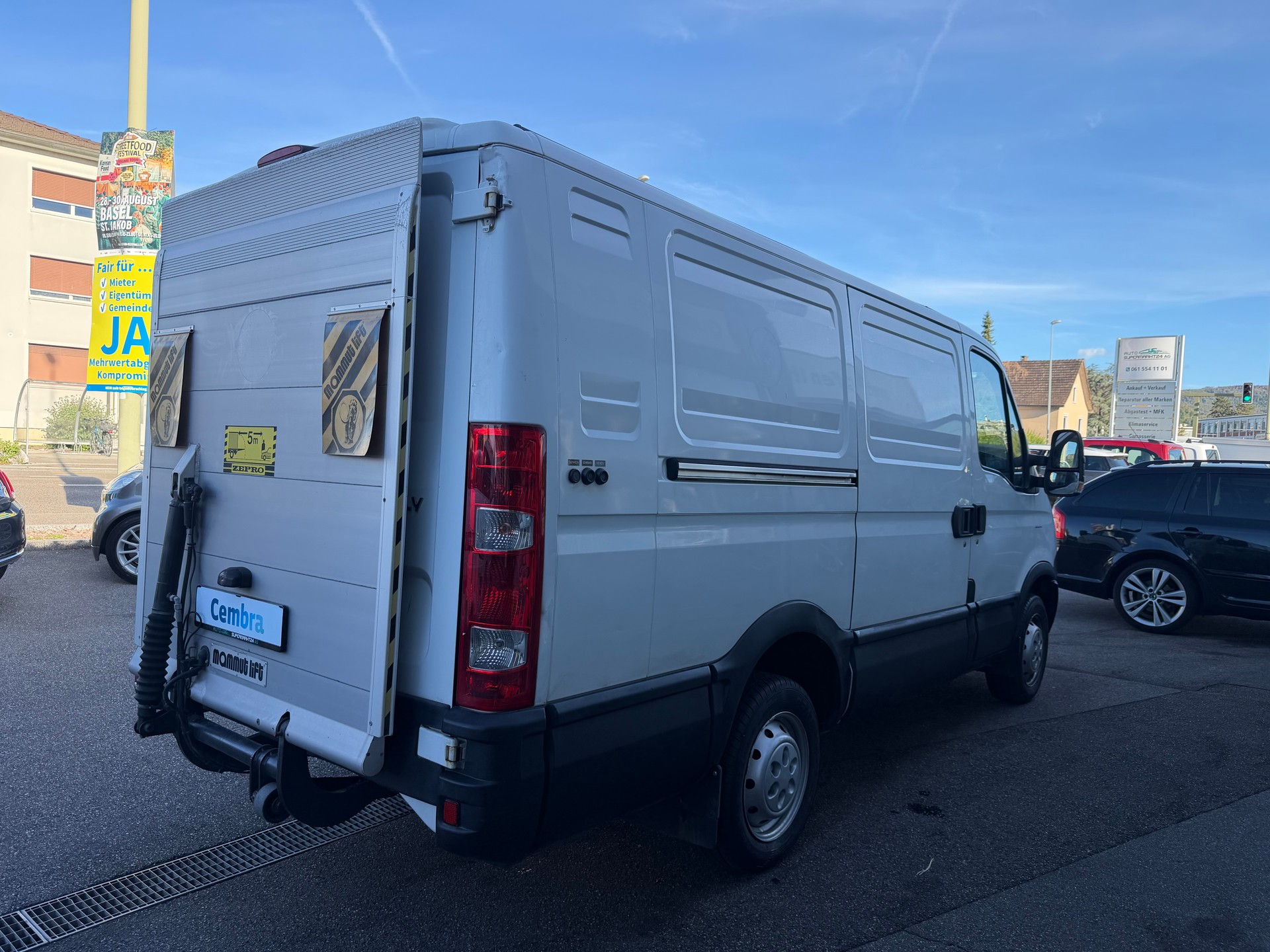 IVECO DAILY 29 L 11 V Hebebühne-image-4