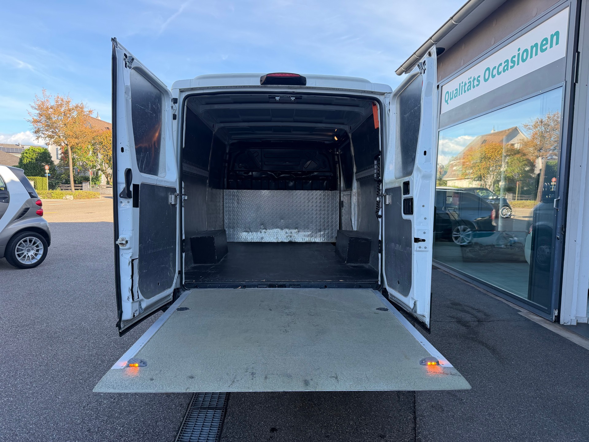 IVECO DAILY 29 L 11 V Hebebühne-image-11