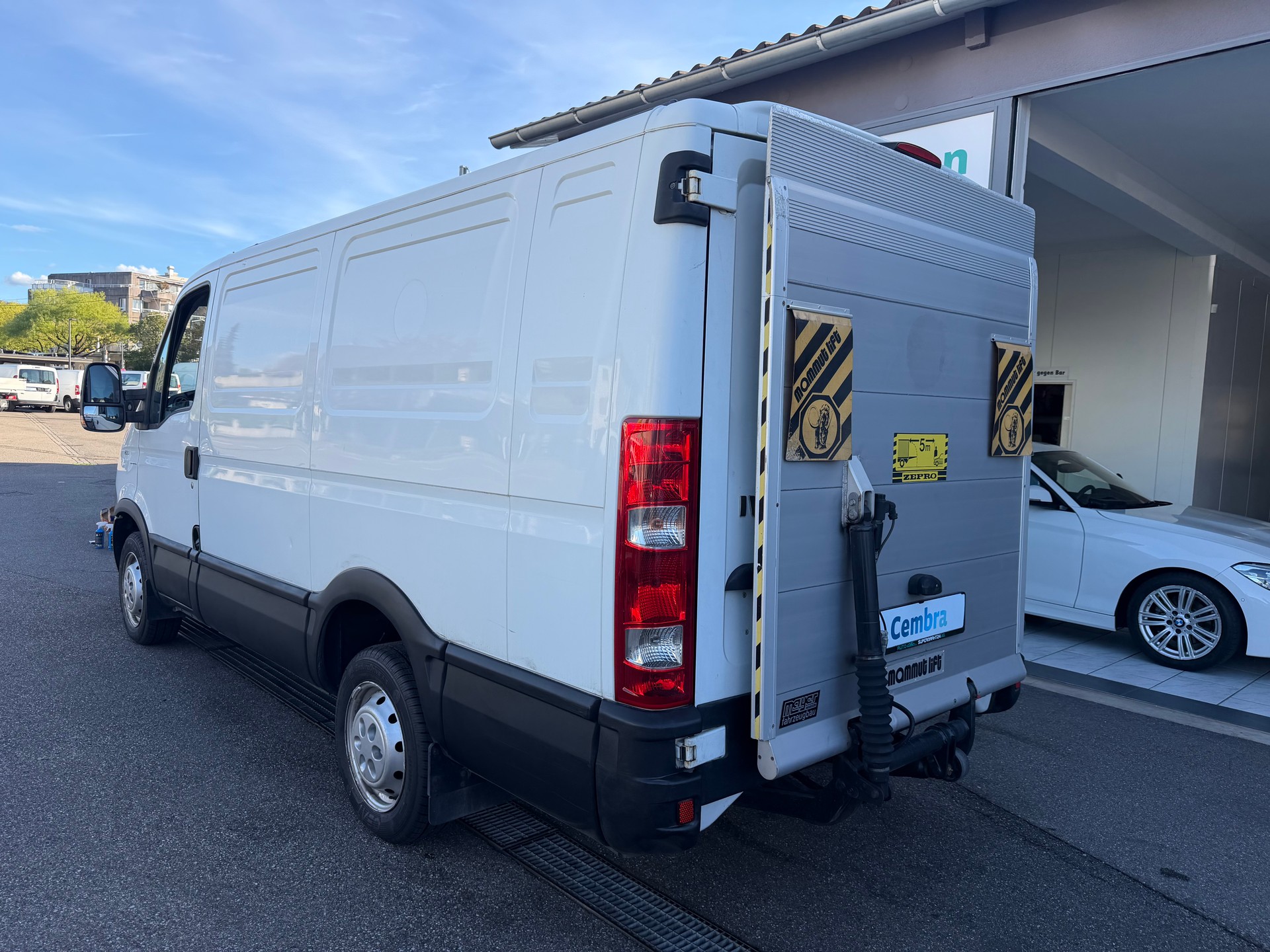 IVECO DAILY 29 L 11 V Hebebühne-image-2