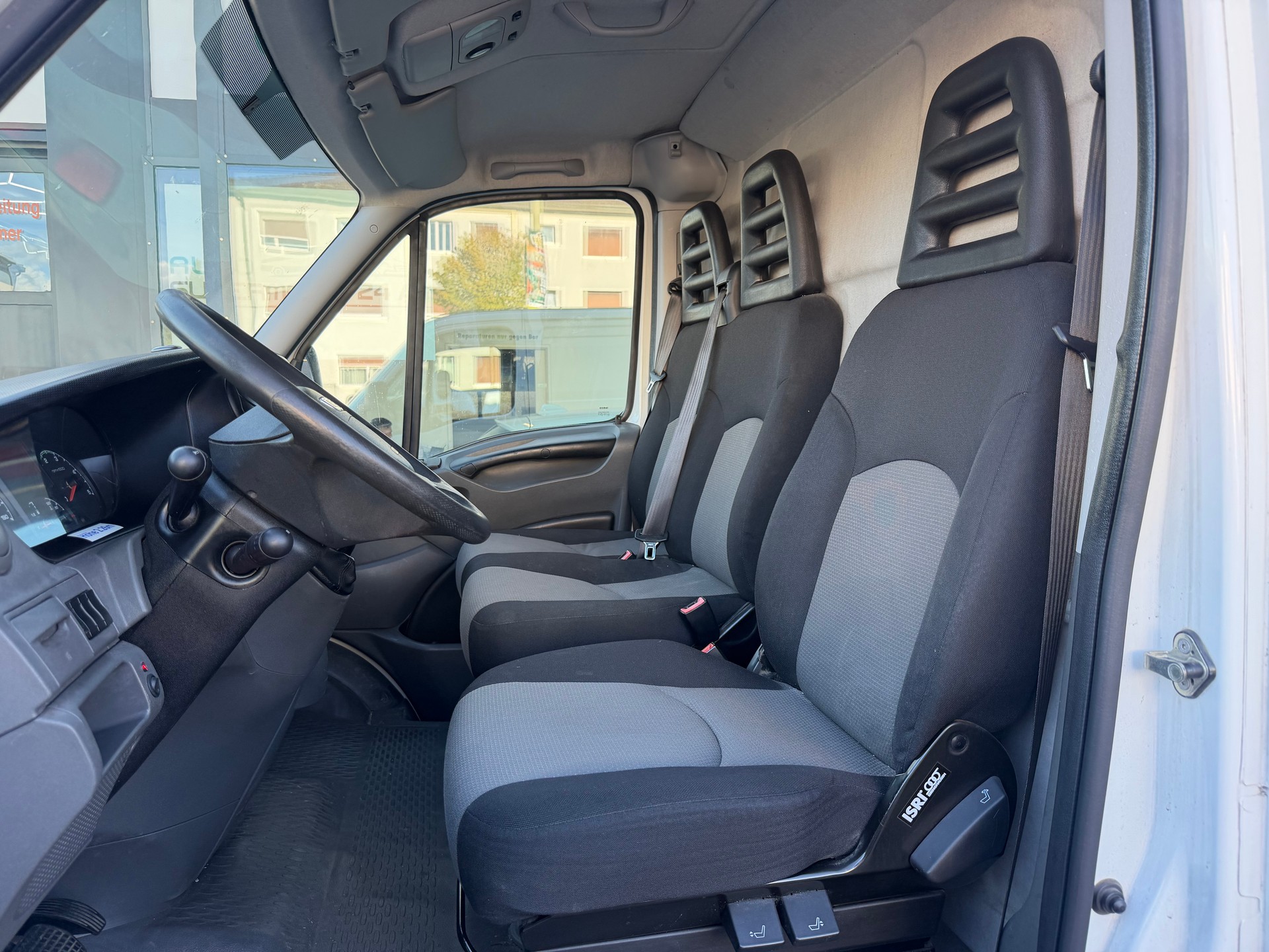 IVECO DAILY 29 L 11 V Hebebühne-image-12
