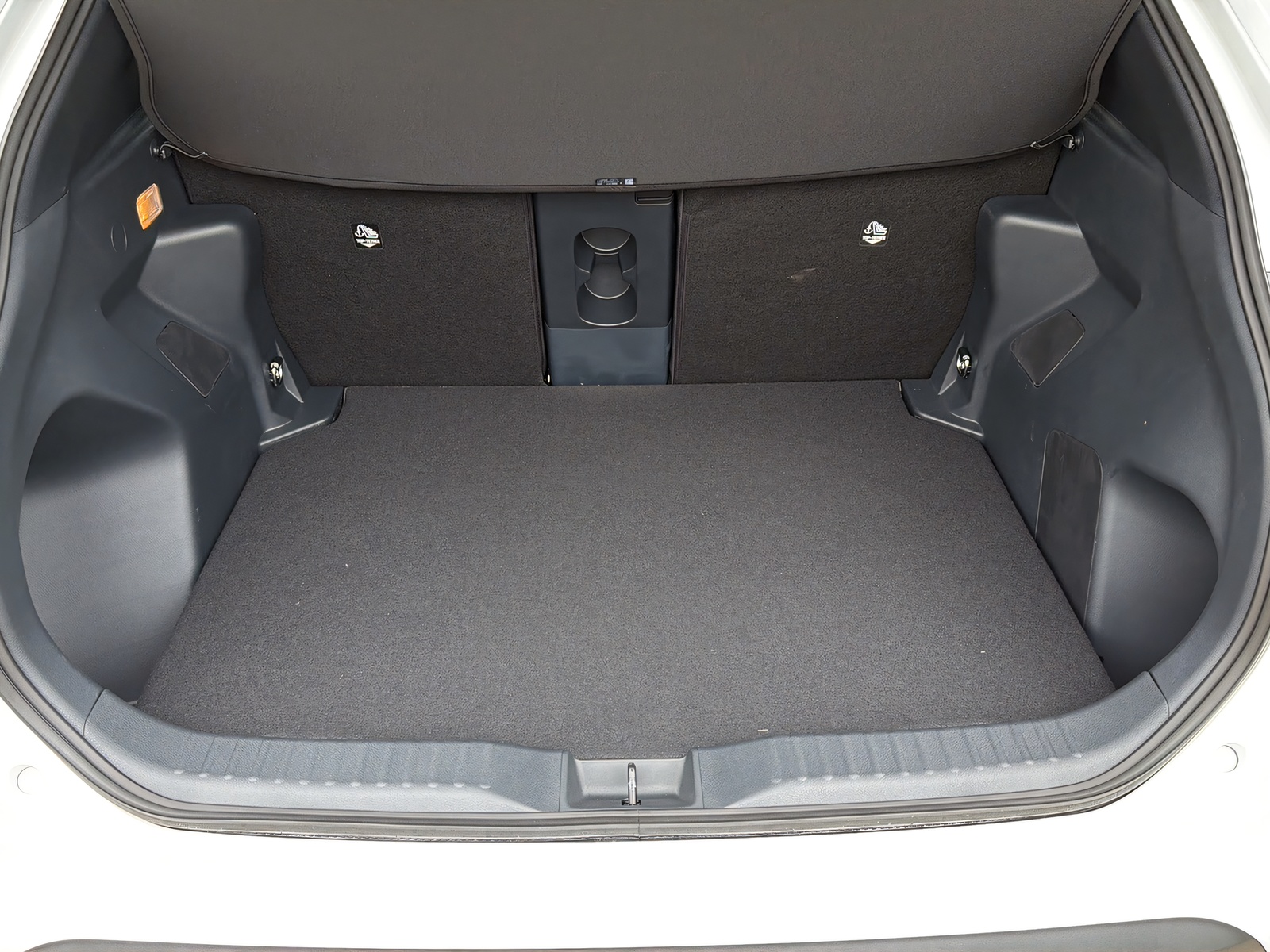 TOYOTA Yaris Cross 1.5 Trend AWDi e-CVT-image-14