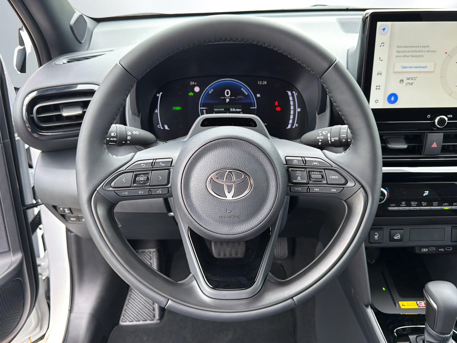 TOYOTA Yaris Cross 1.5 Trend AWDi e-CVT-image-6