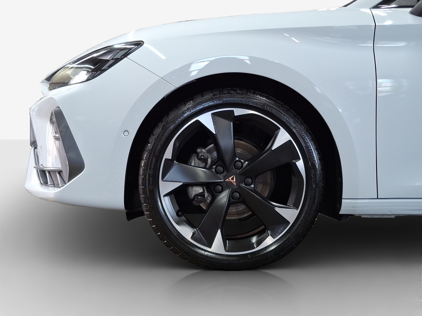CUPRA LEON ST 1.5 eTSI DSG-image-14