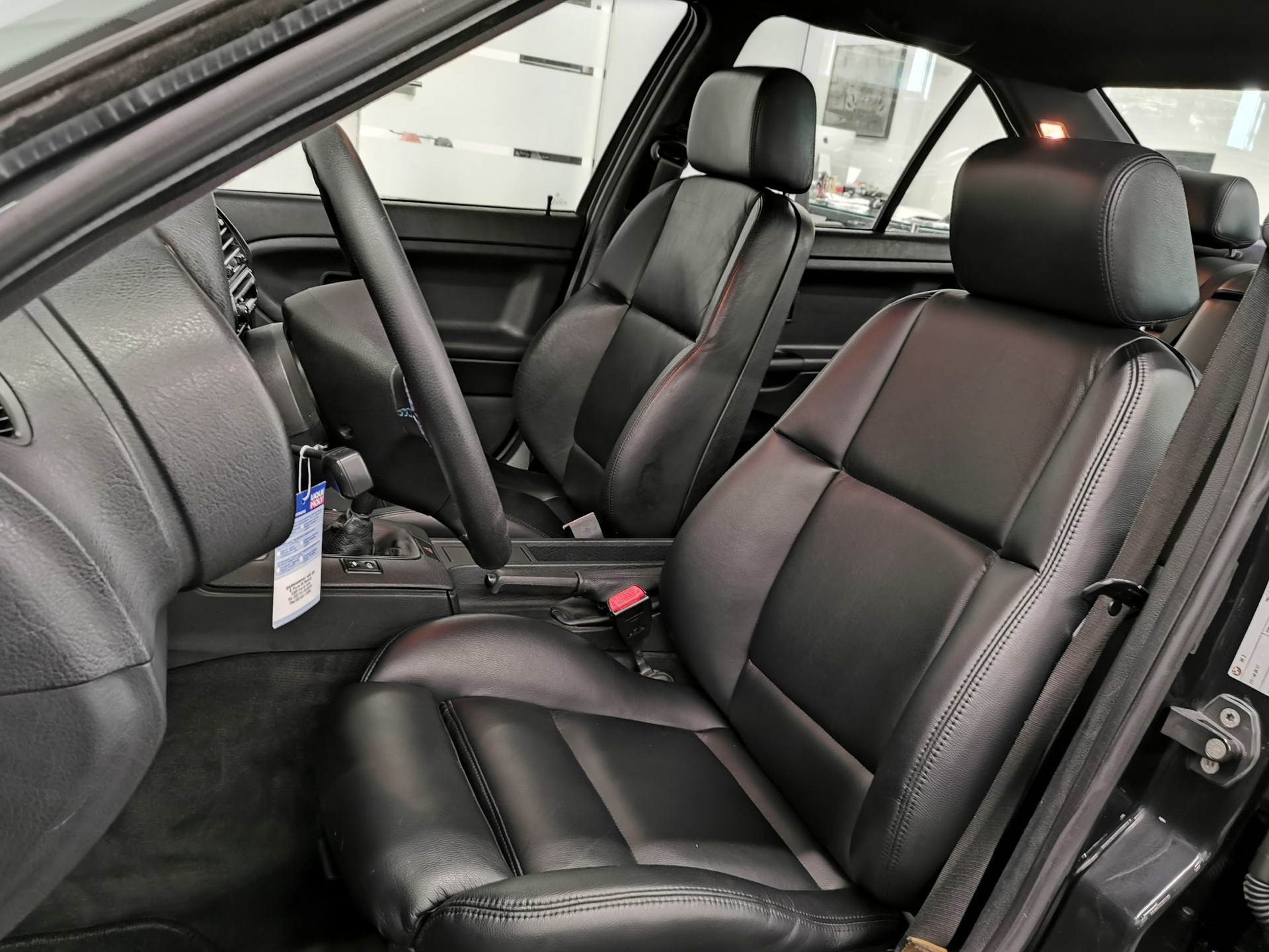 BMW M3 Limousine-image-9