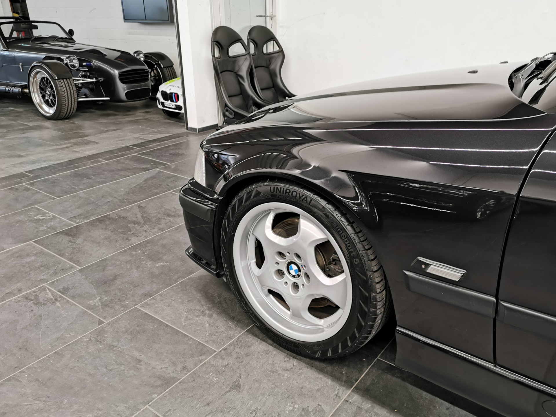 BMW M3 Limousine-image-13