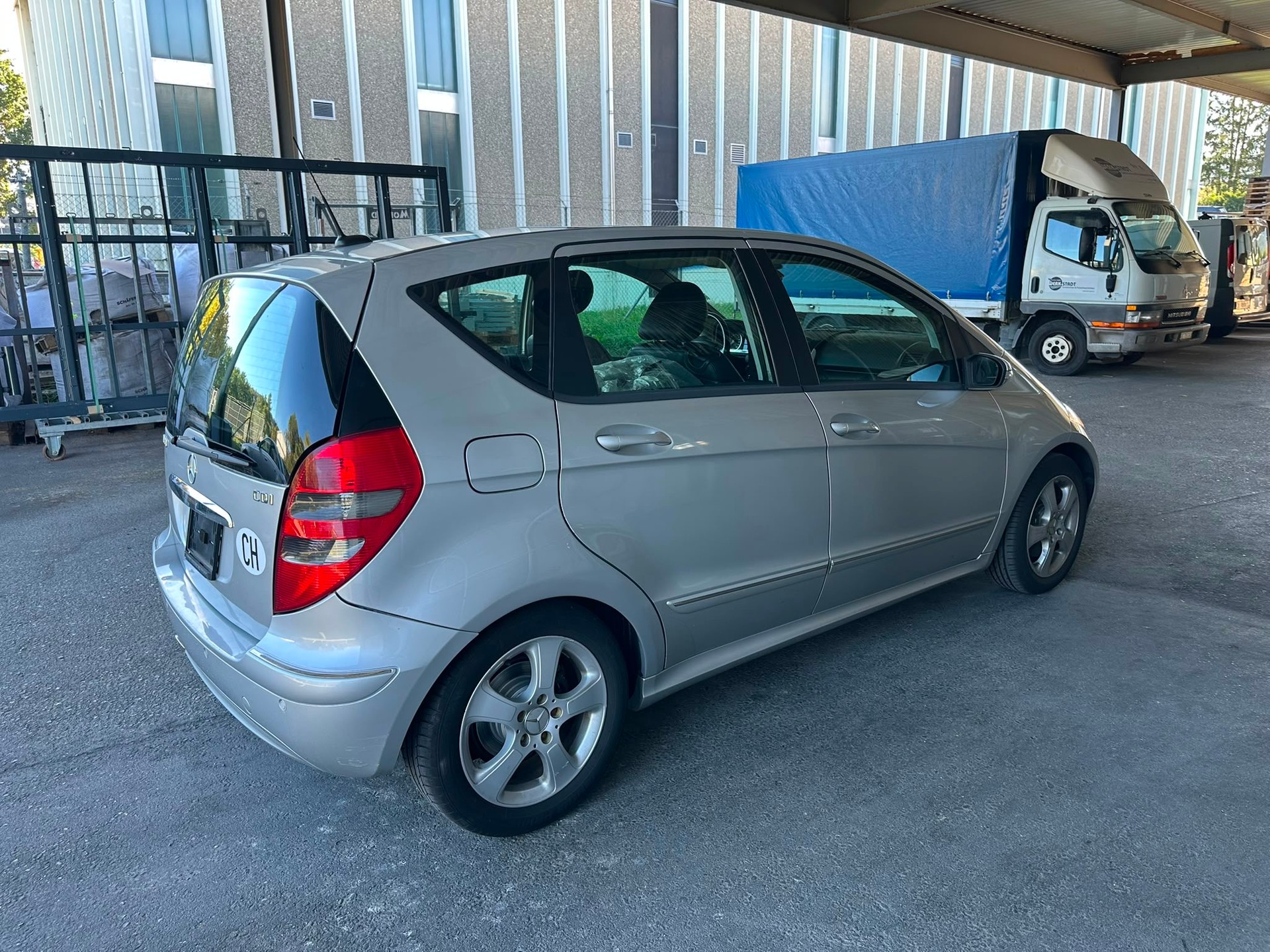 MERCEDES-BENZ A 200 CDI Elégance-image-3