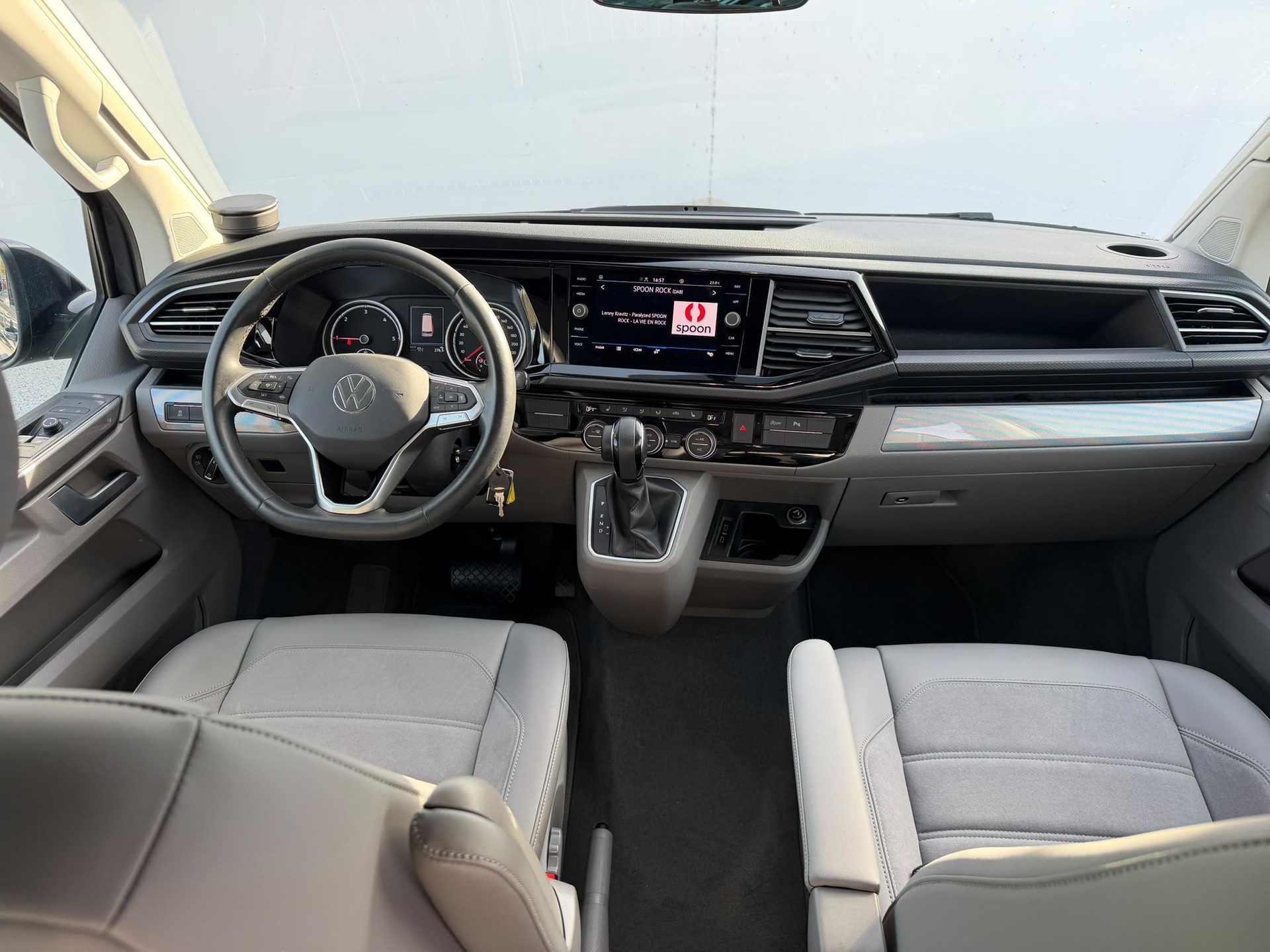 VW T6.1 California 2.0 TDI Ocean Liberty 4Motion DSG-image-8