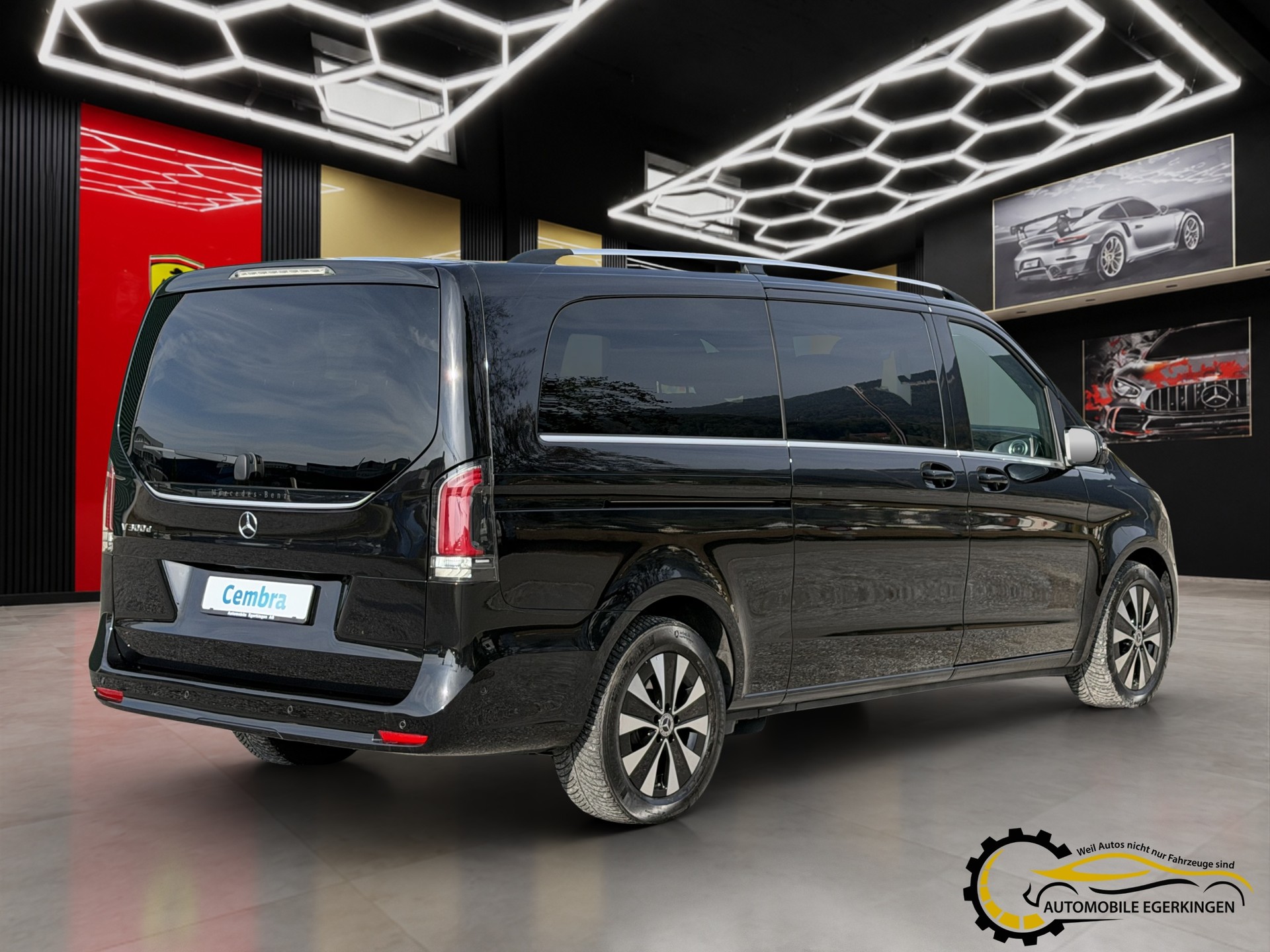 MERCEDES-BENZ V 300 d Avantgarde extra lang Van-image-4