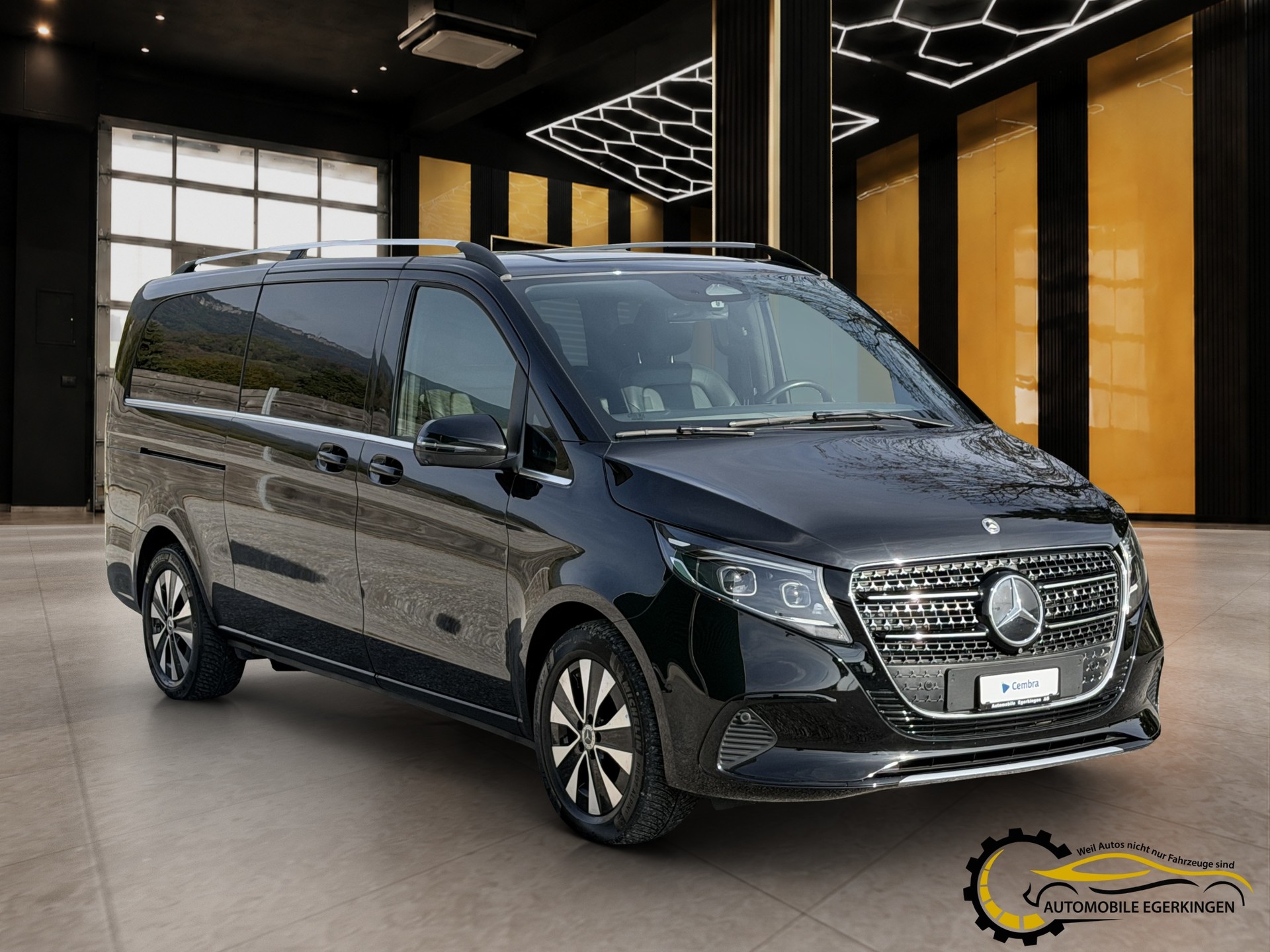 MERCEDES-BENZ V 300 d Avantgarde extra lang Van-image-2