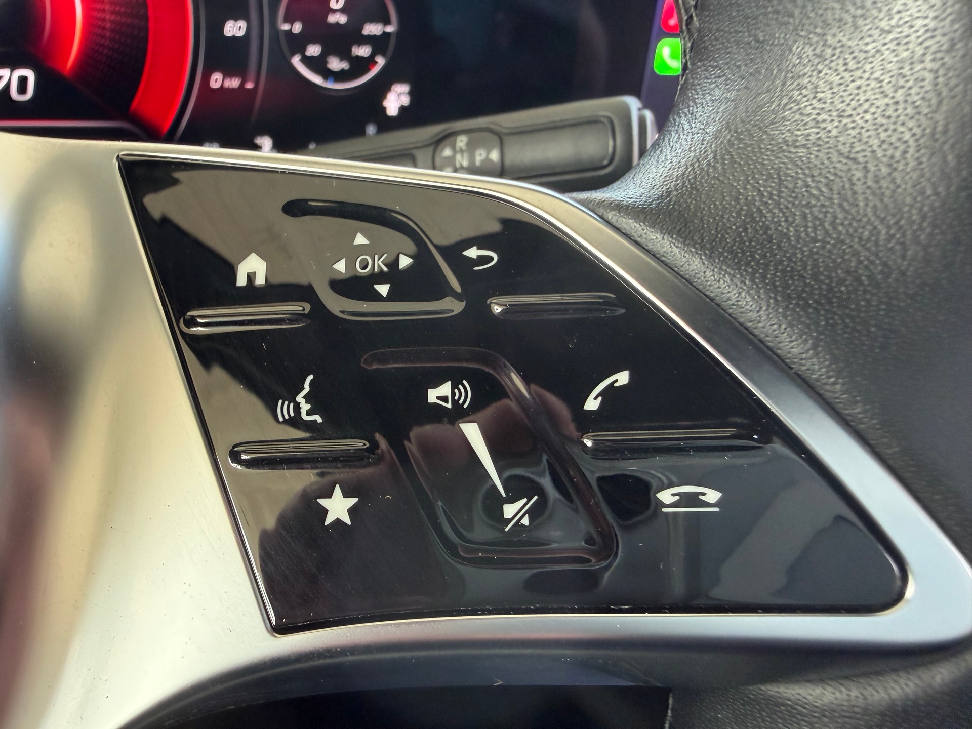 MERCEDES-BENZ V 300 d Avantgarde extra lang Van-image-26
