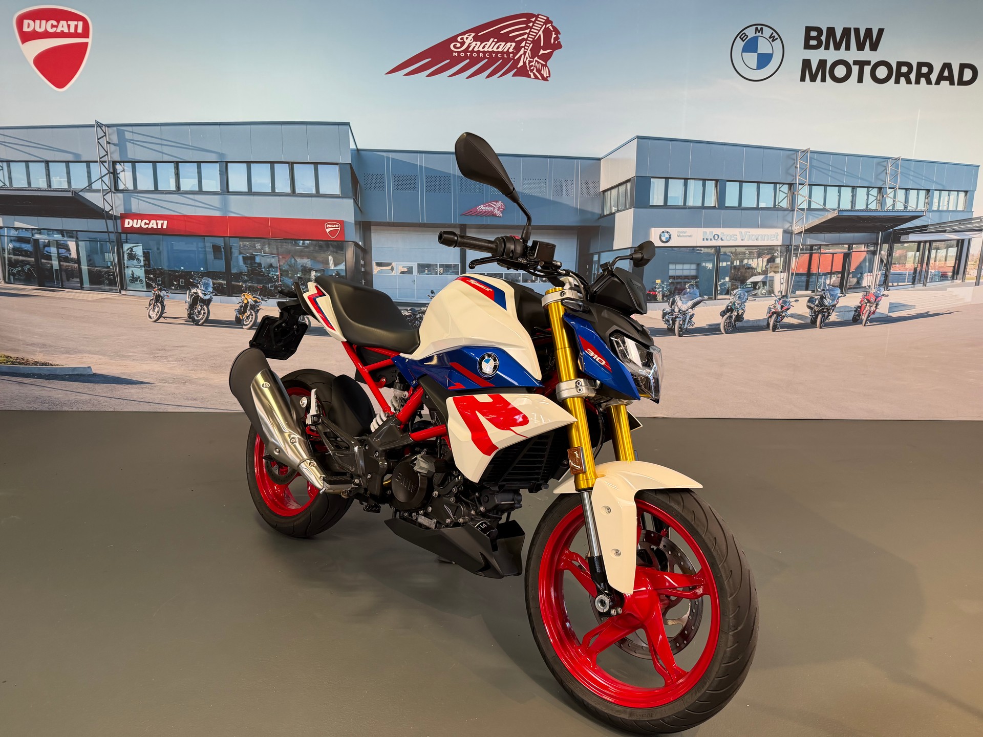 BMW G 310 R