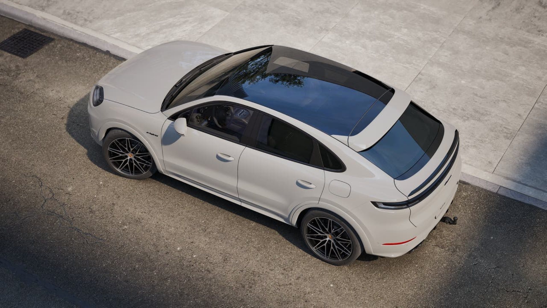 PORSCHE Cayenne E-Hybrid Coupé Black Edition-image-3