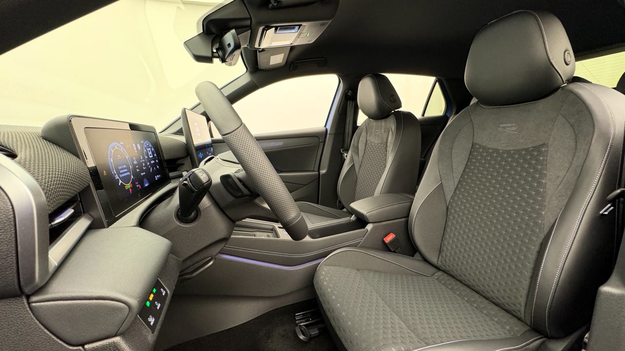 VW T-Roc 1.5 eTSI mHEV R-Line DSG-image-5