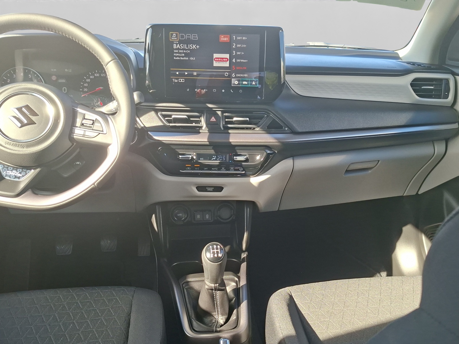 SUZUKI Swift 1.2 Piz Sulai Top Hybrid 4x4-image-15