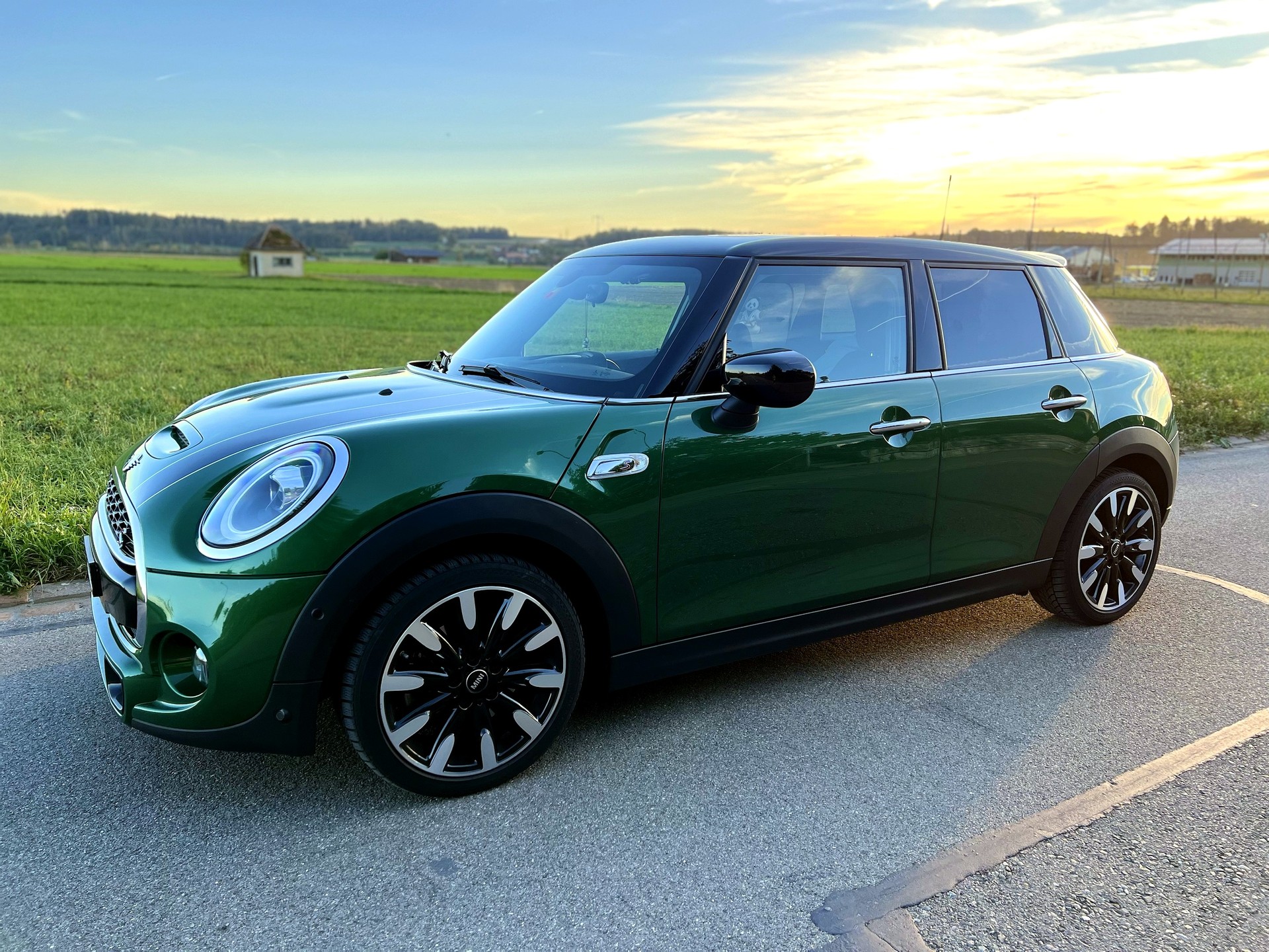 MINI 2.0i Cooper S SDKG-image-1