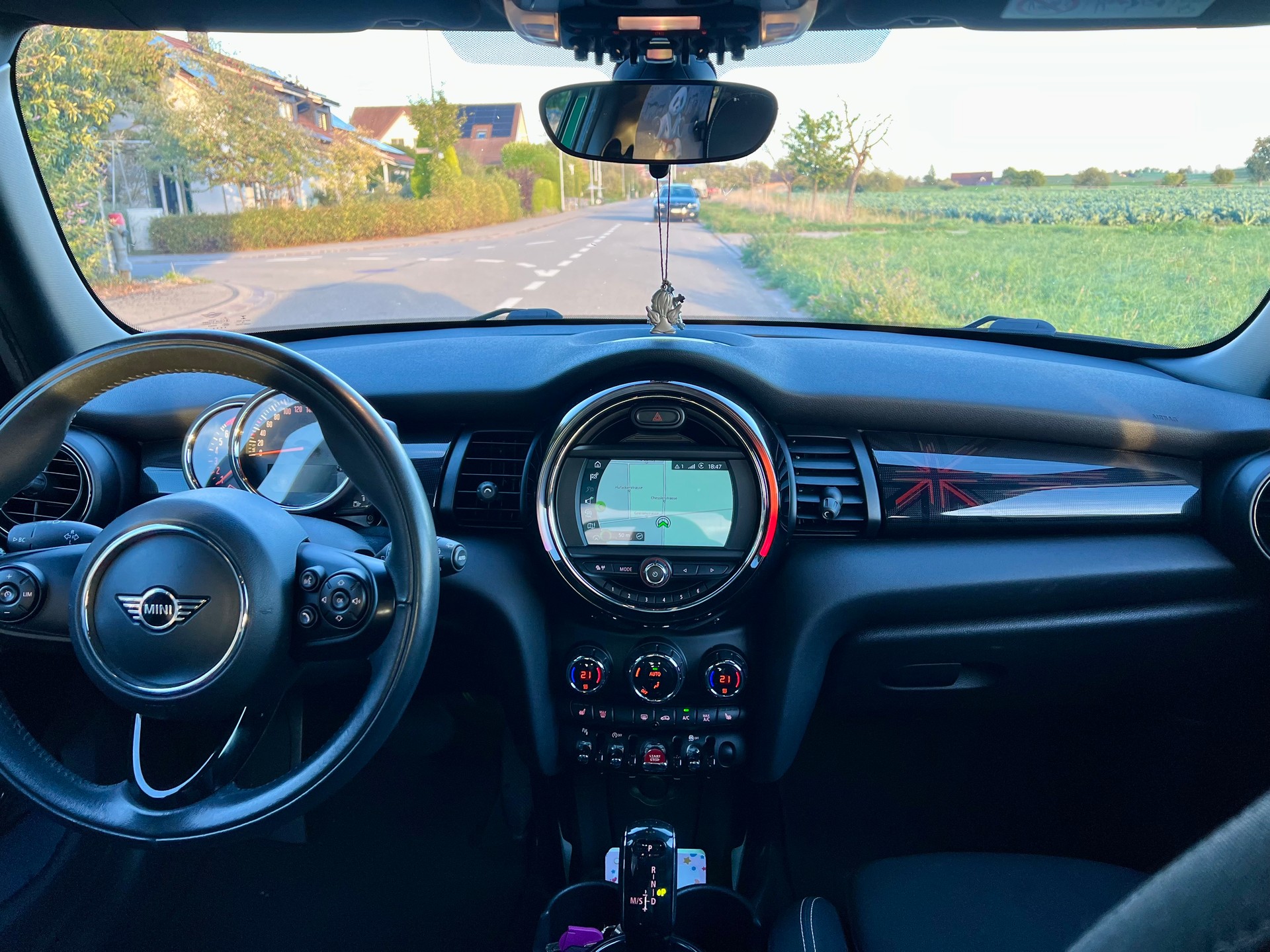 MINI 2.0i Cooper S SDKG-image-4