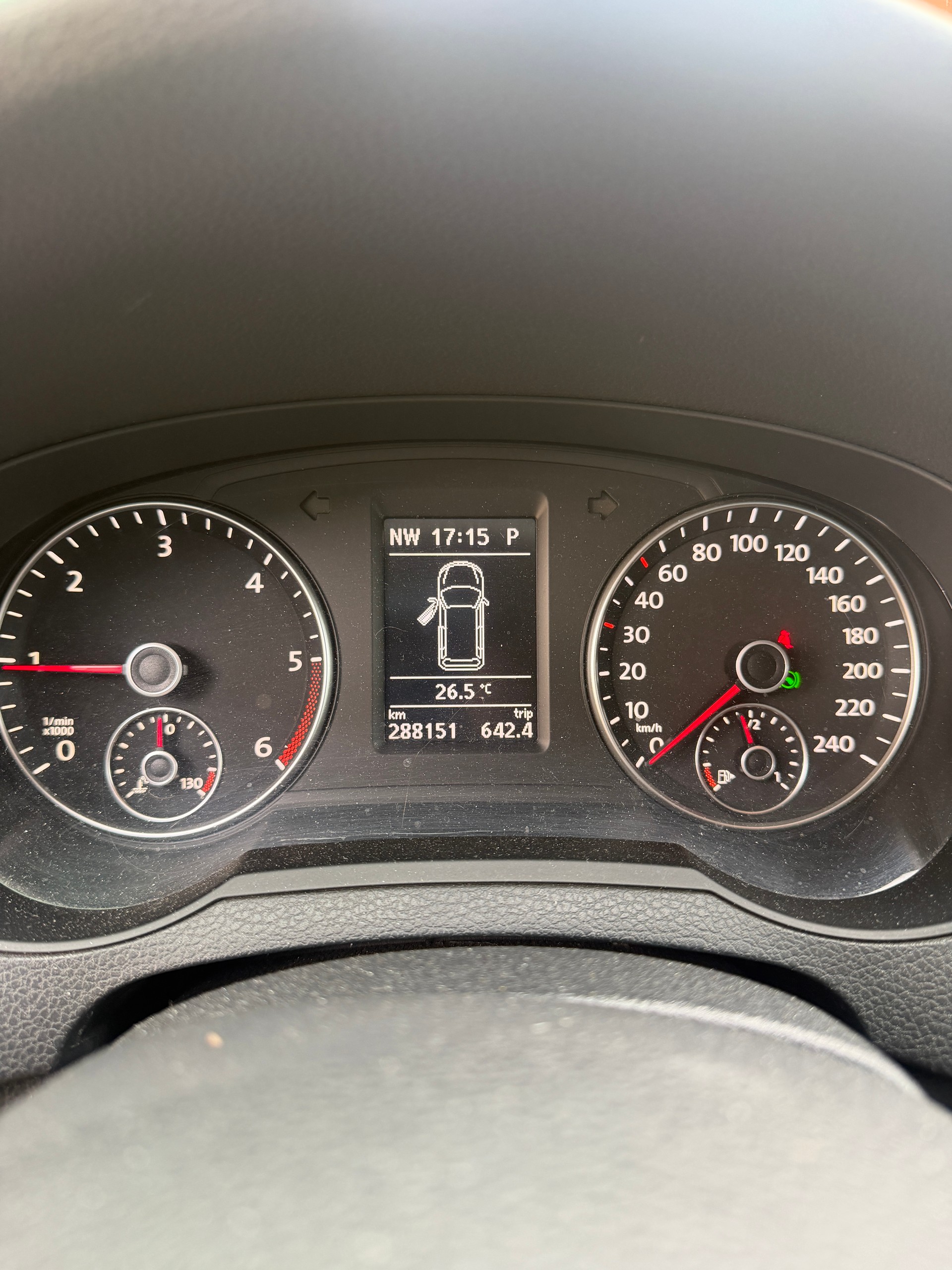VW Sharan 2.0 TDI BMT Comfortline DSG-image-15