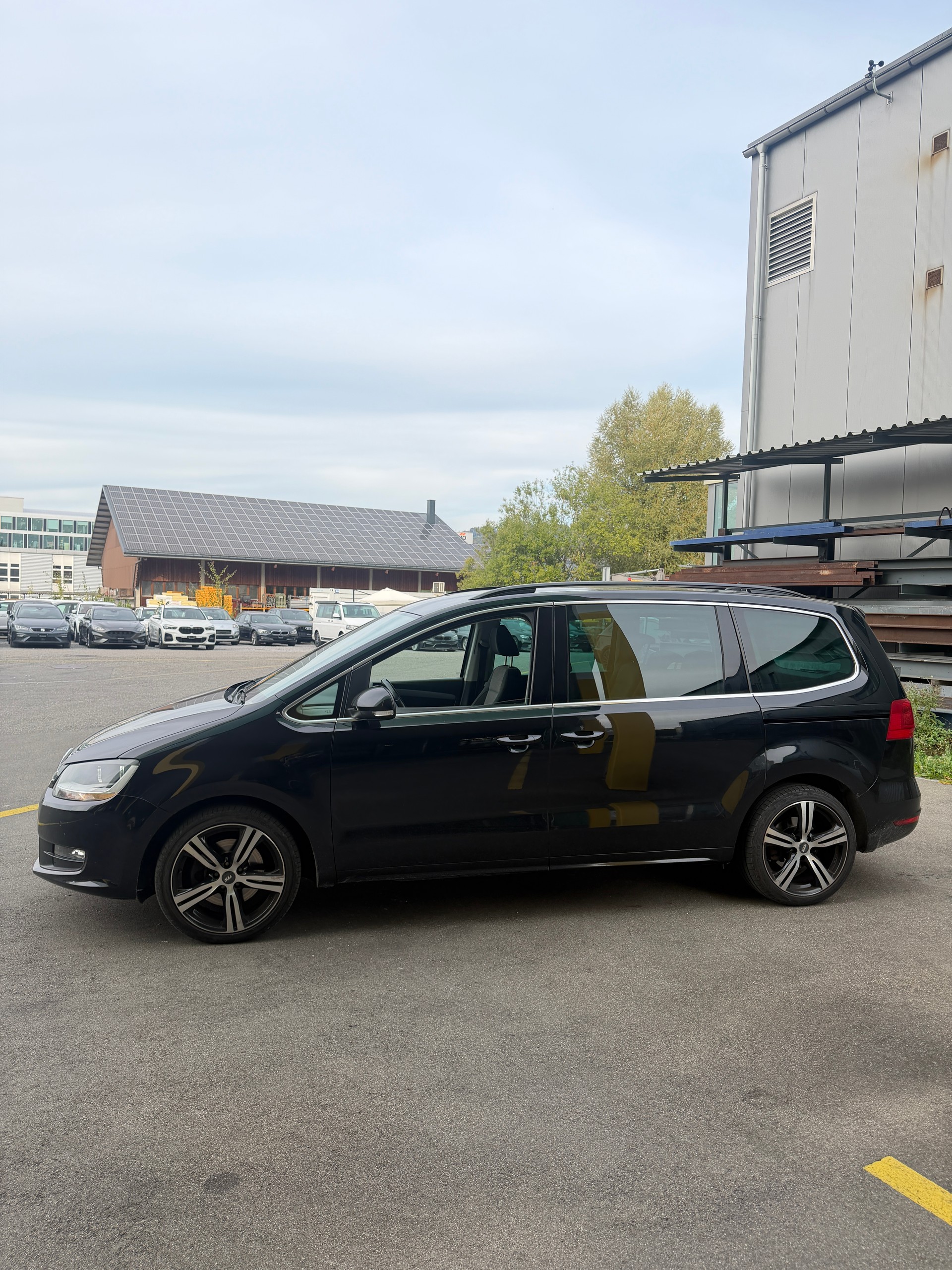 VW Sharan 2.0 TDI BMT Comfortline DSG-image-3
