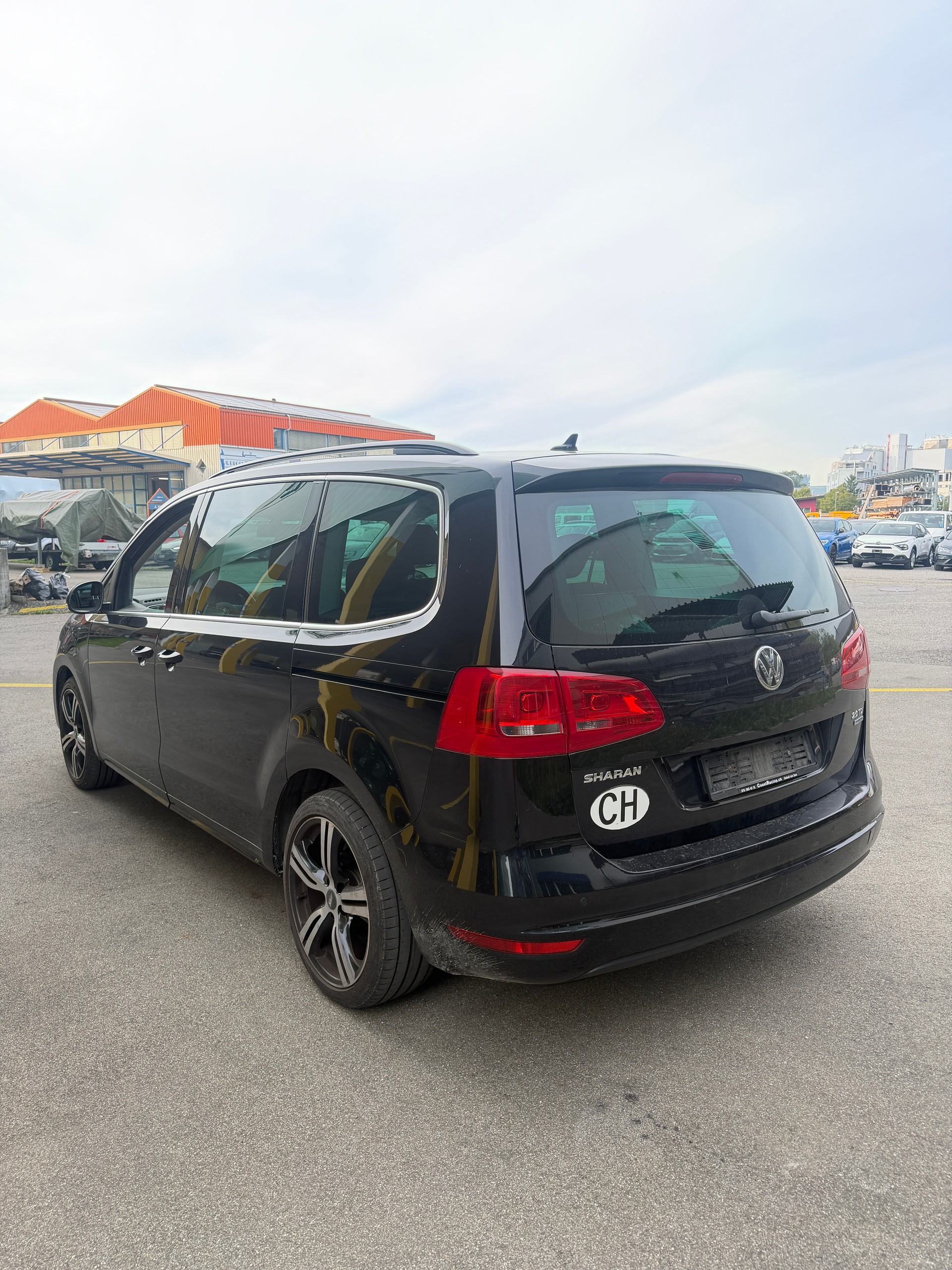 VW Sharan 2.0 TDI BMT Comfortline DSG-image-4