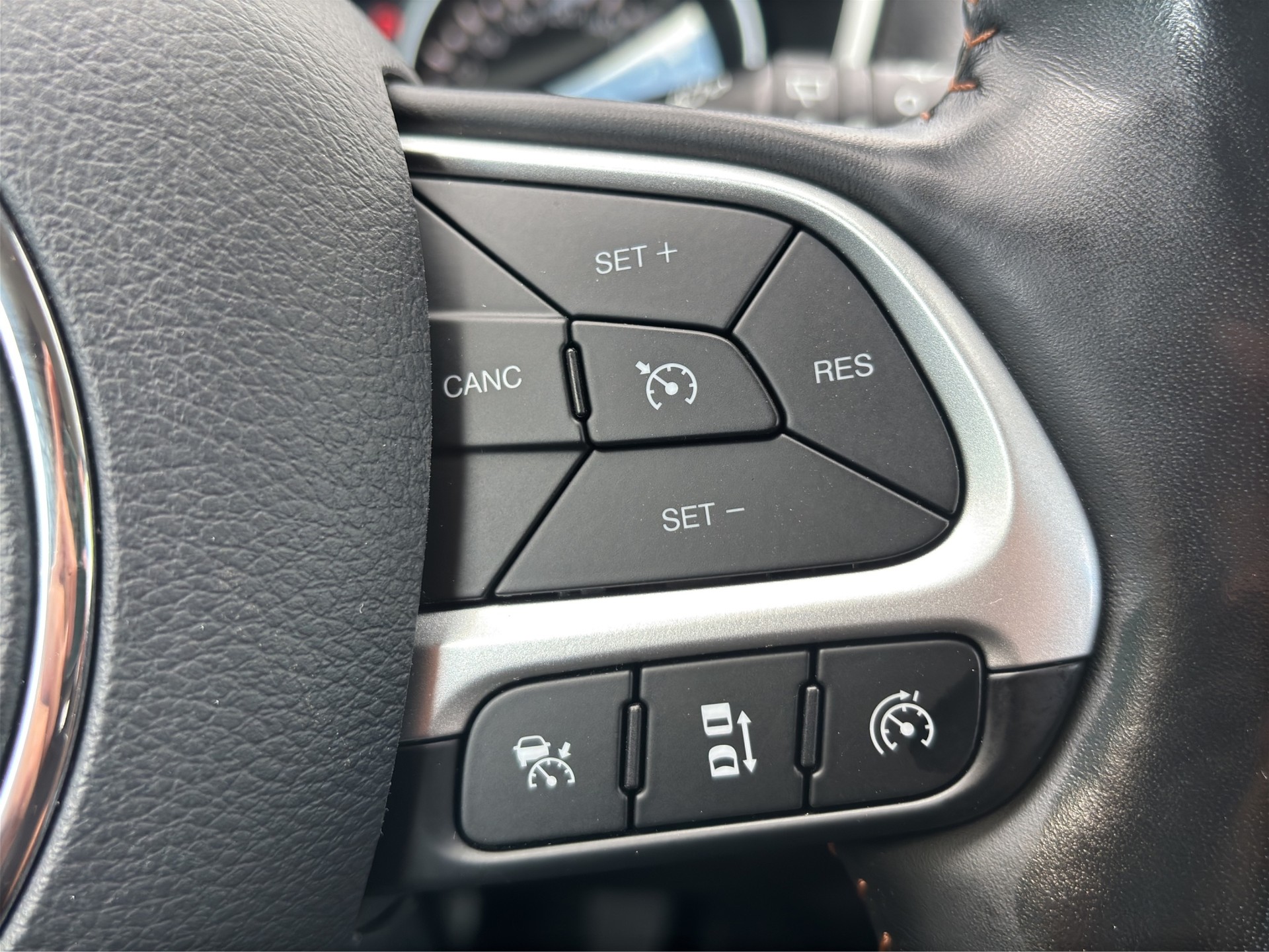 JEEP Compass 1.4 MultiAir Limited AWD-image-18