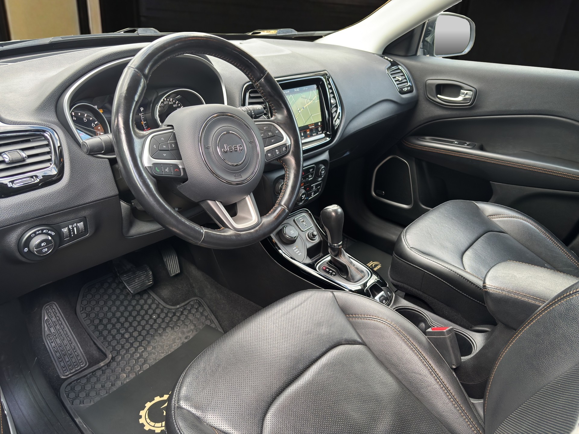 JEEP Compass 1.4 MultiAir Limited AWD-image-8