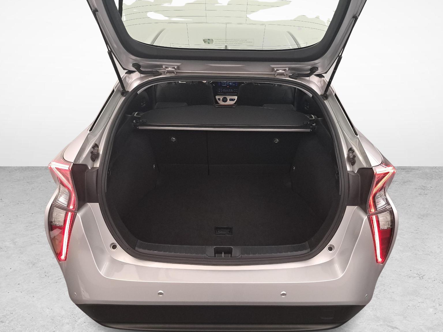 TOYOTA Prius 1.8 VVTi HSD Sol Premium-image-11