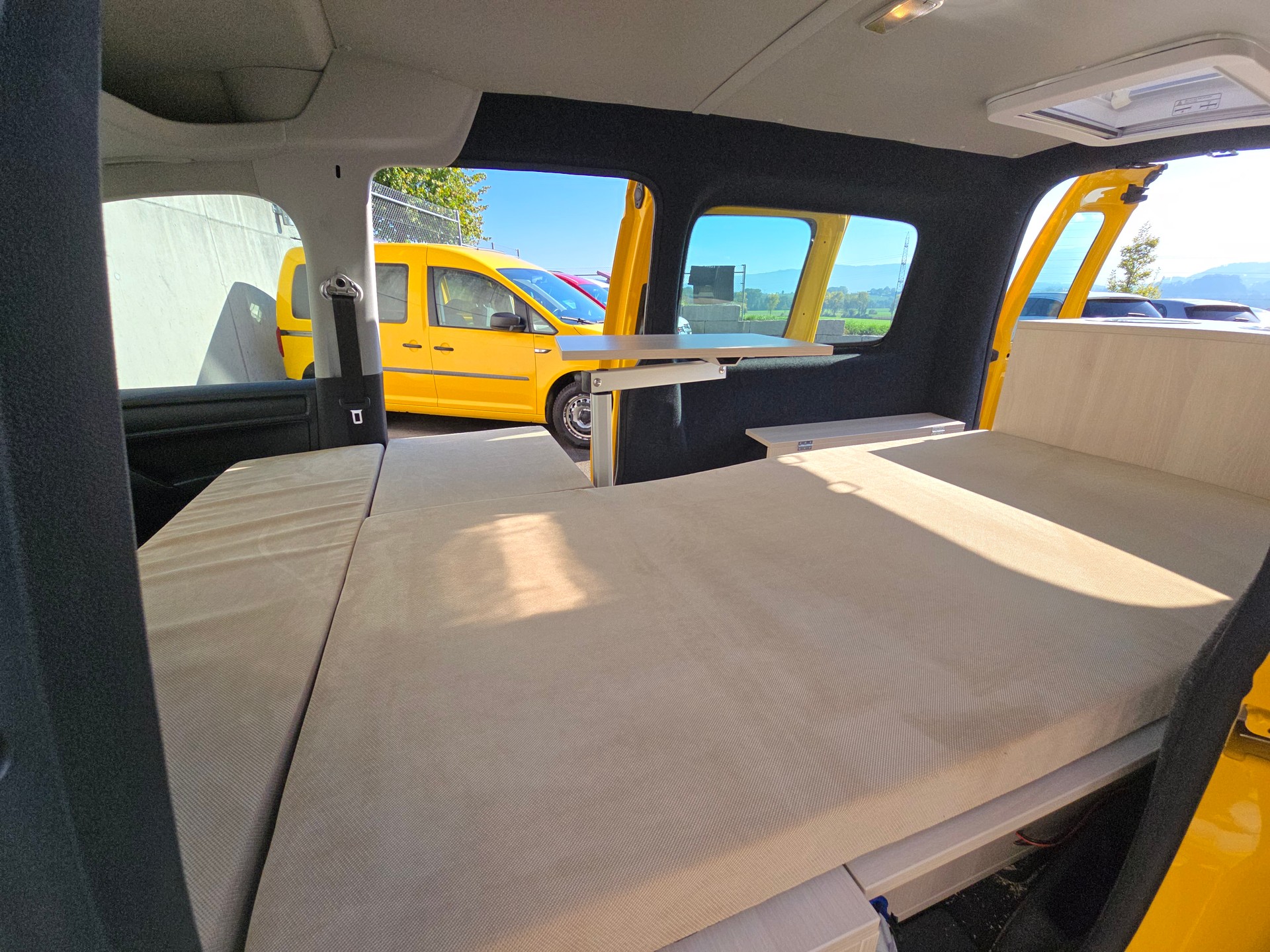 VW GEOVAN L - 102PS - Bezin - Klima - PDC - DAB+ - 2 x Schiebetür - grosses Fensterpaket-image-7
