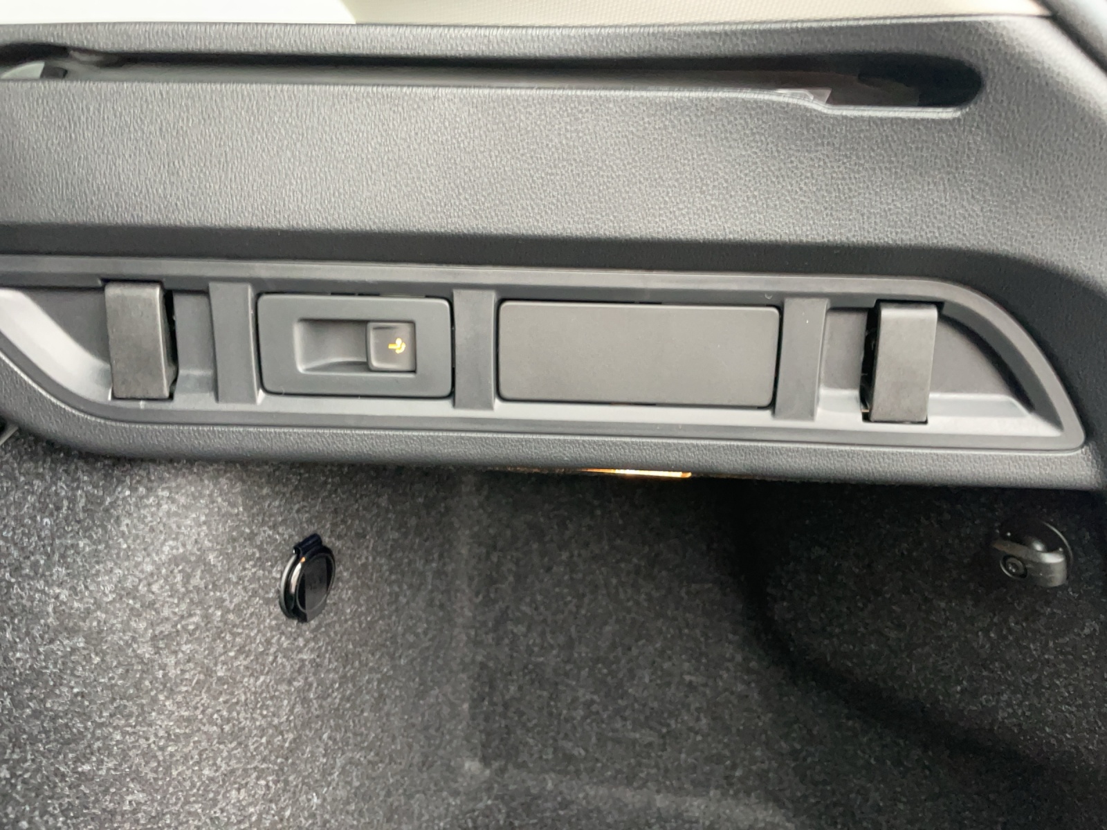 SKODA Octavia Combi 1.5 TSI mHEV DSG Selection-image-15