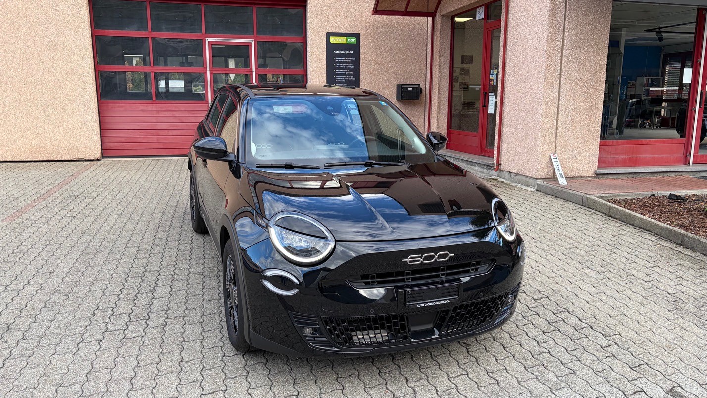 FIAT 600h MildHybrid Cult-image-1