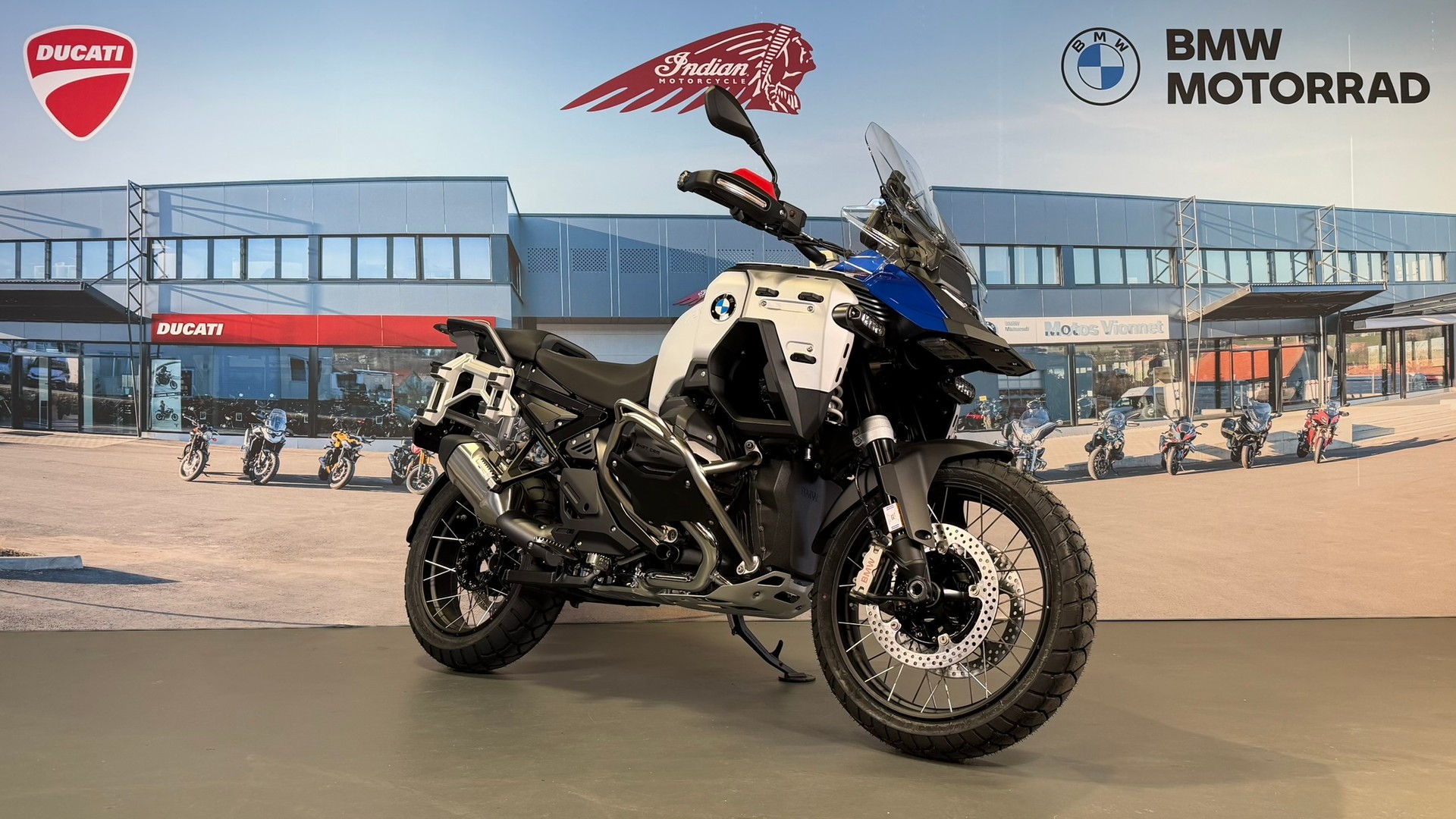 BMW R 1300 GS Adventure Service inclus 3 ans ou 30'000km / 5 ans de garantie jusqu'au 30.11.2026