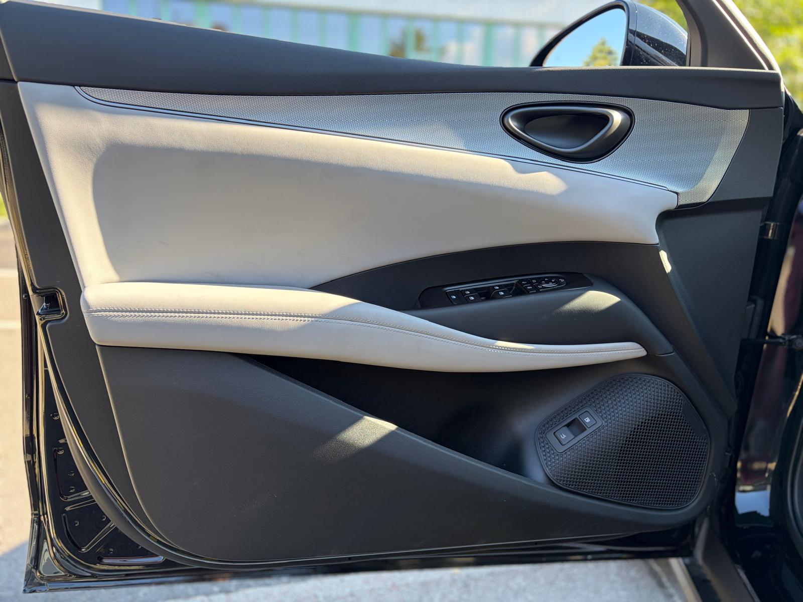 BYD Seal 6 DM-i Touring Comfort-image-14