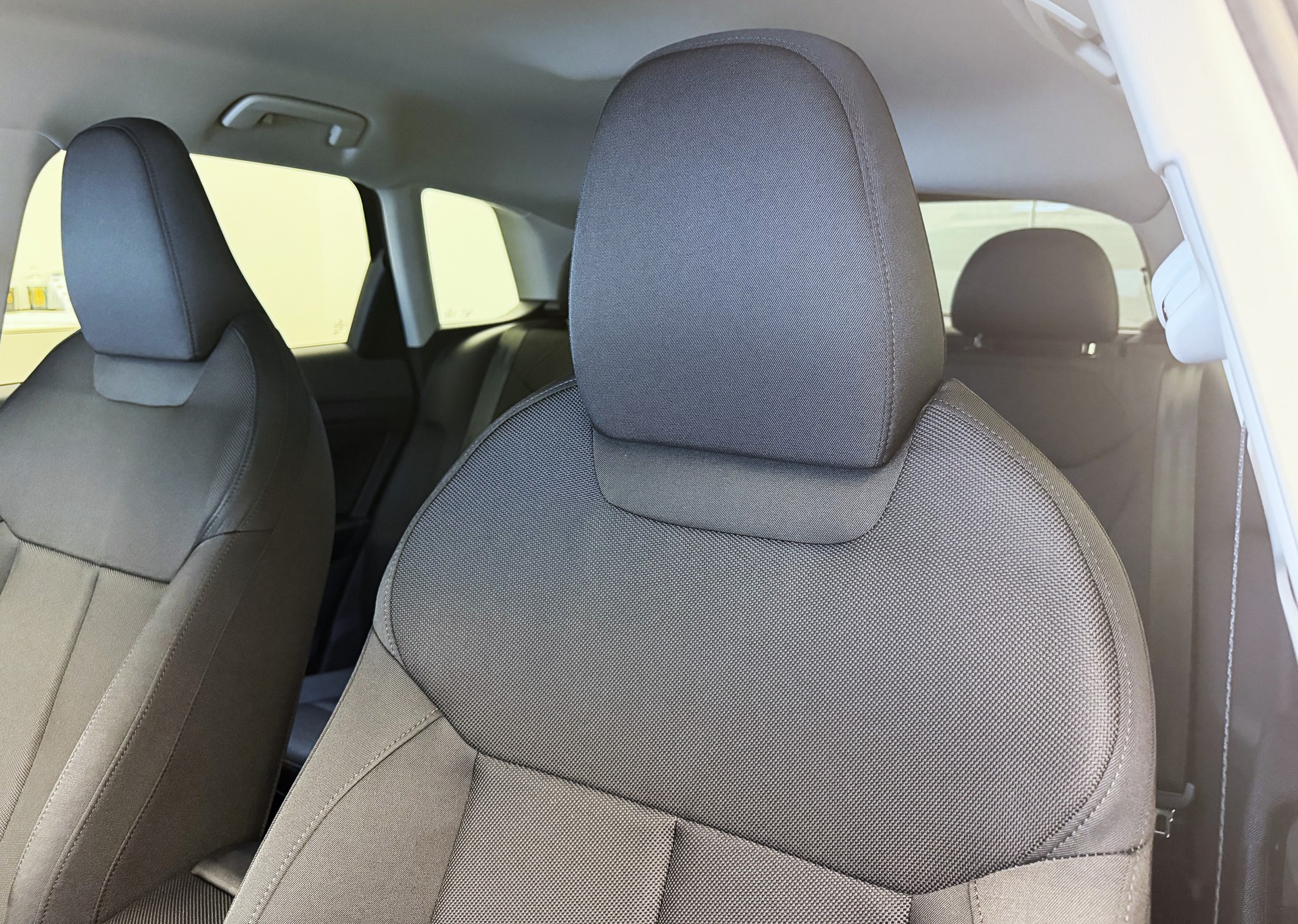AUDI Q3 SUV 110 kW TFSI S tronic-image-6
