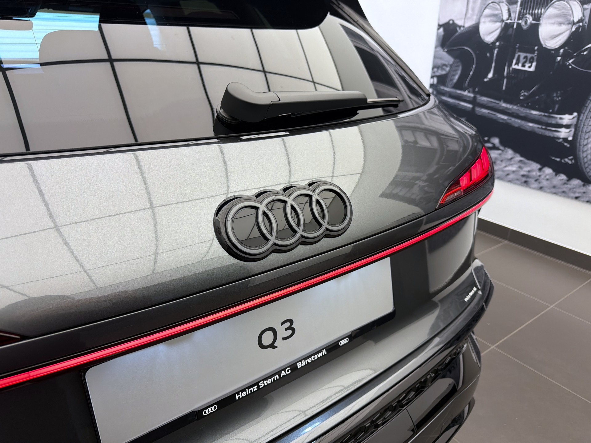 AUDI Q3 SUV 110 kW TFSI S tronic-image-25