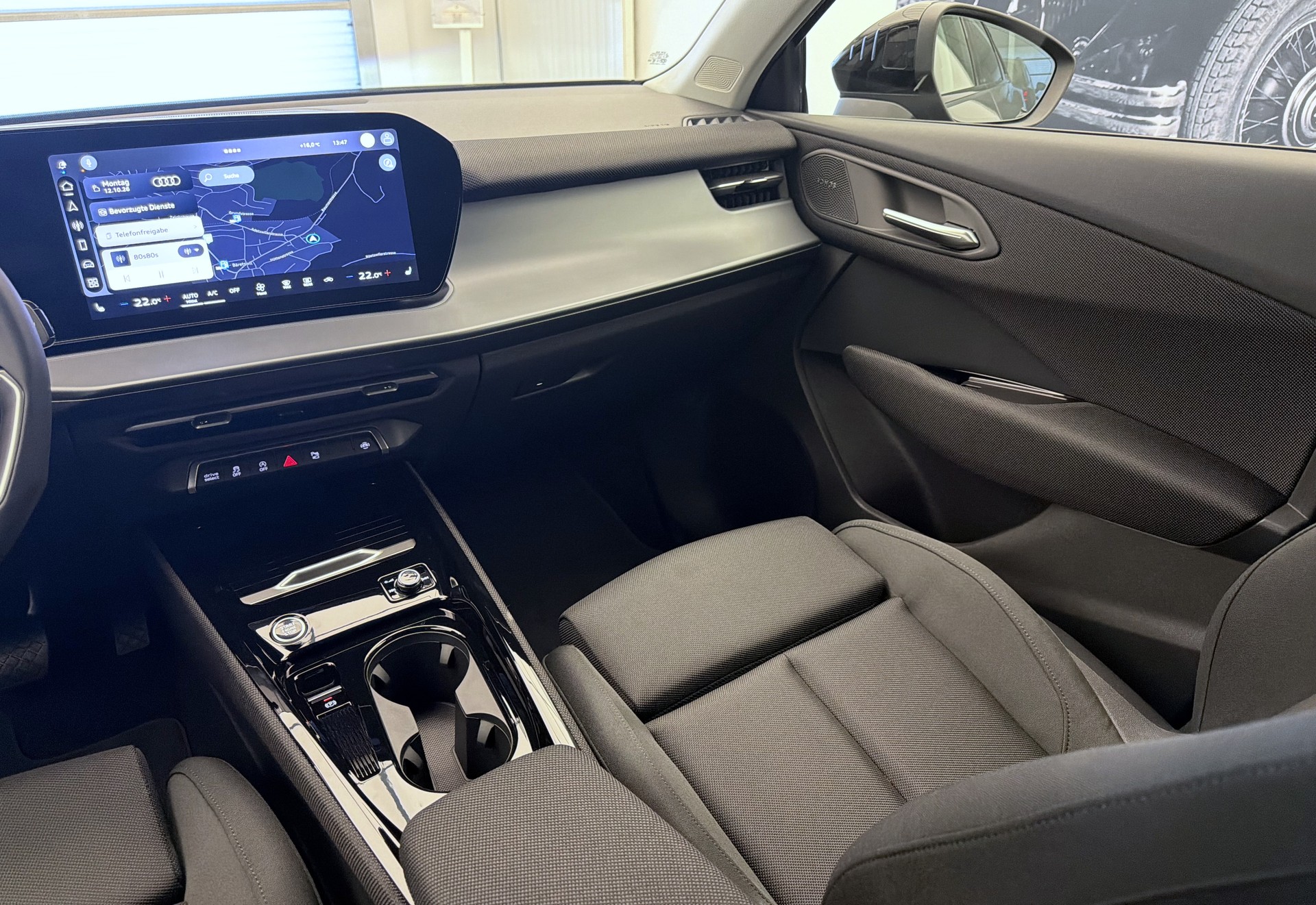 AUDI Q3 SUV 110 kW TFSI S tronic-image-17