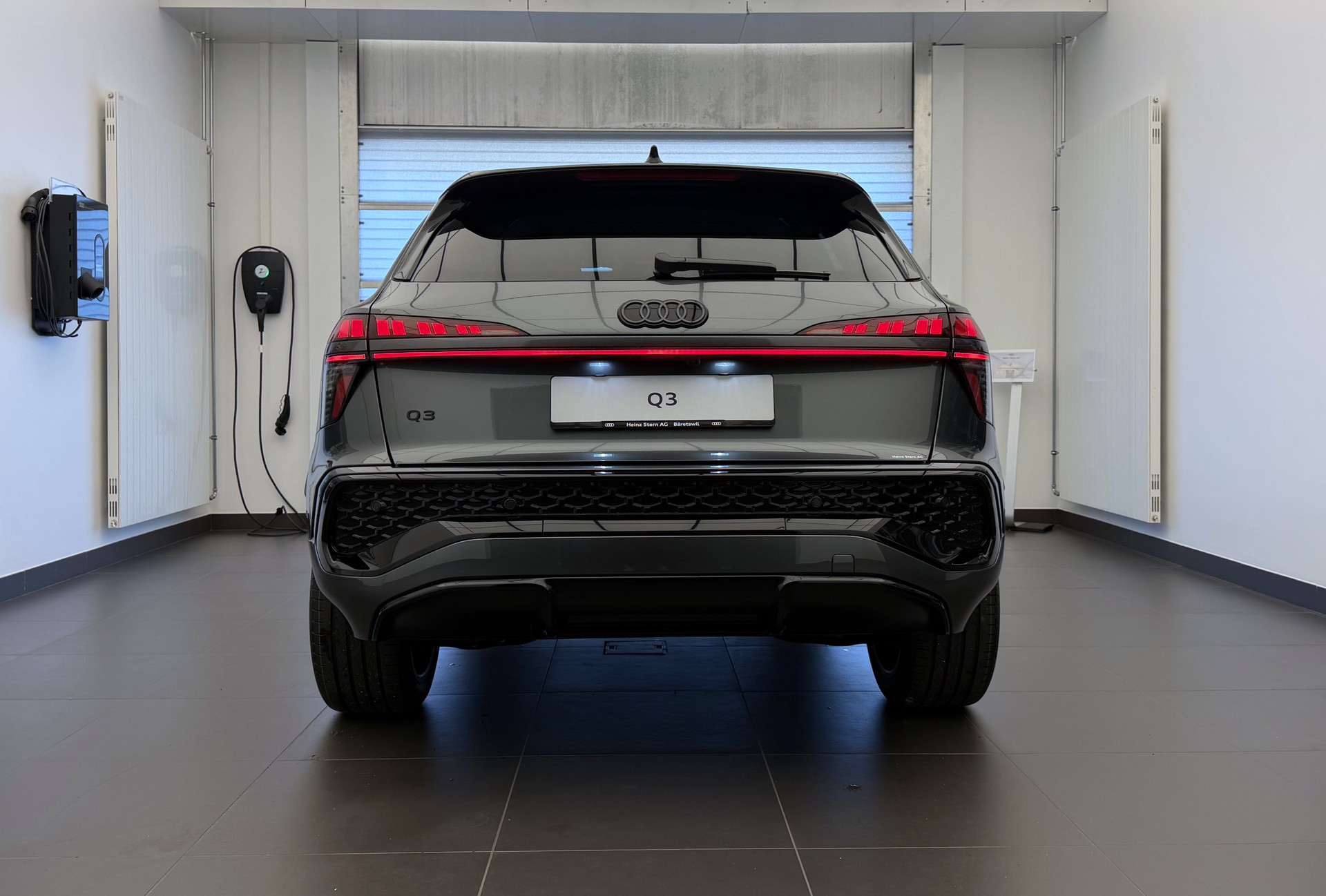 AUDI Q3 SUV 110 kW TFSI S tronic-image-24