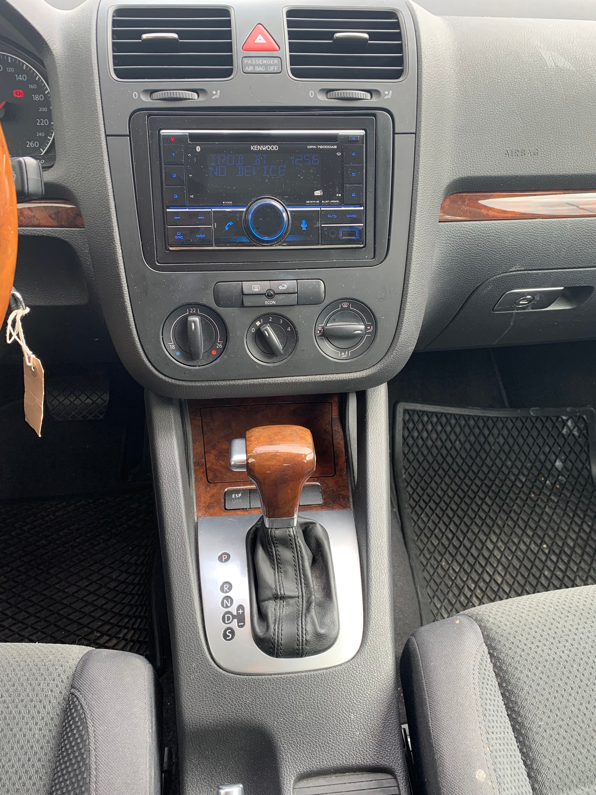 VW Golf 2.0 FSI Highline DSG-image-9