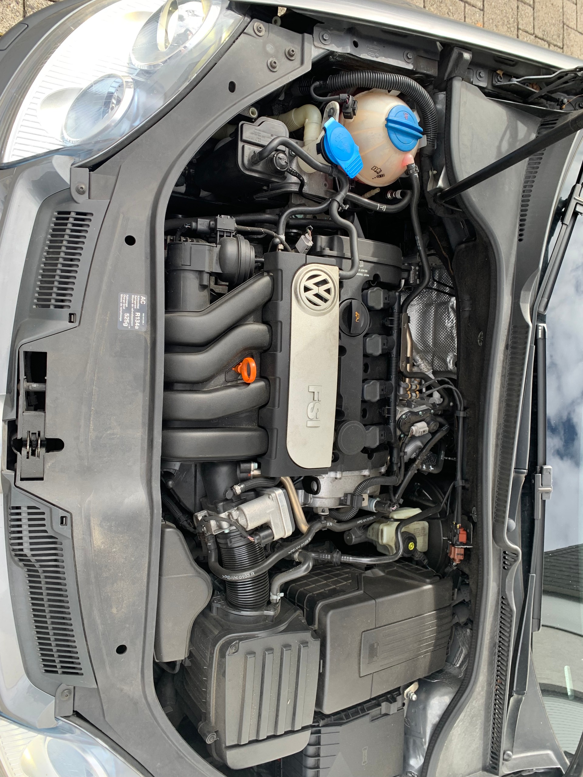 VW Golf 2.0 FSI Highline DSG-image-12