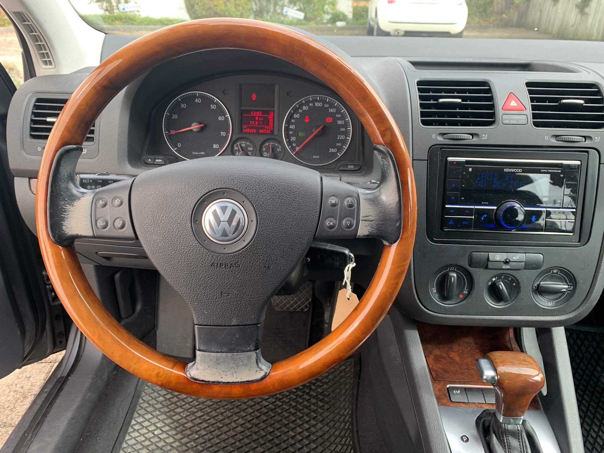 VW Golf 2.0 FSI Highline DSG-image-8