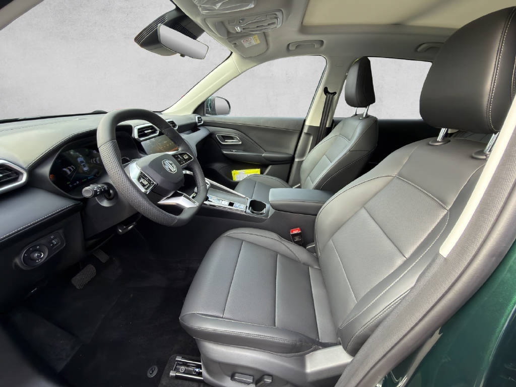MG ZS 1.5 Hybrid+ Luxury-image-7