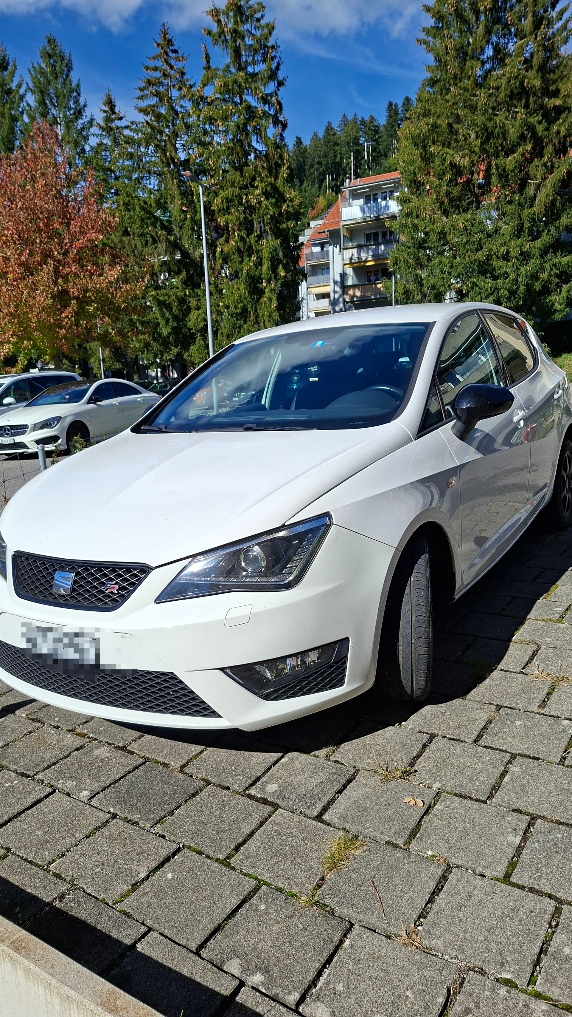 SEAT 1.4 TDI 105 FR-image-0