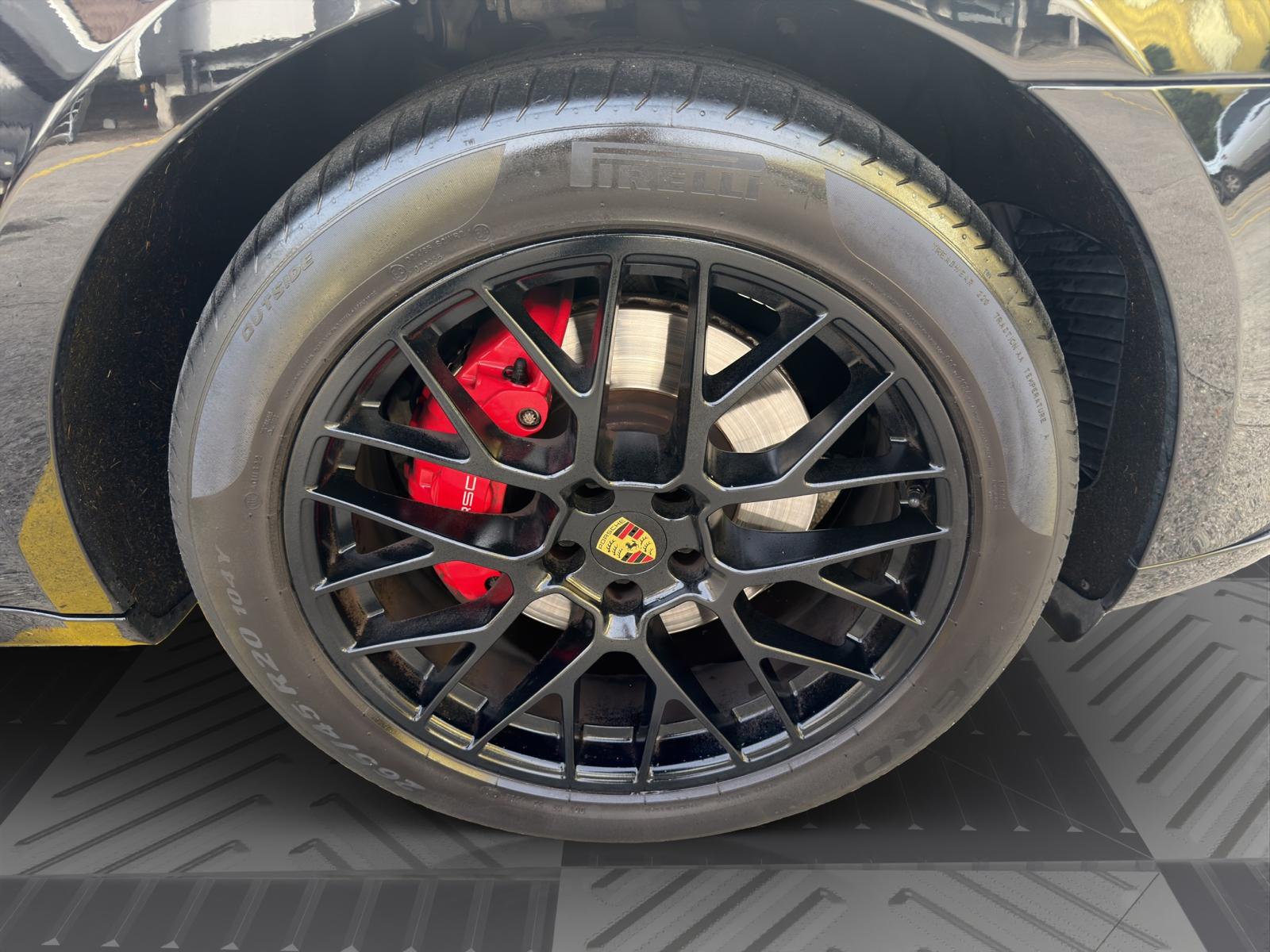 PORSCHE Macan GTS PDK-image-20