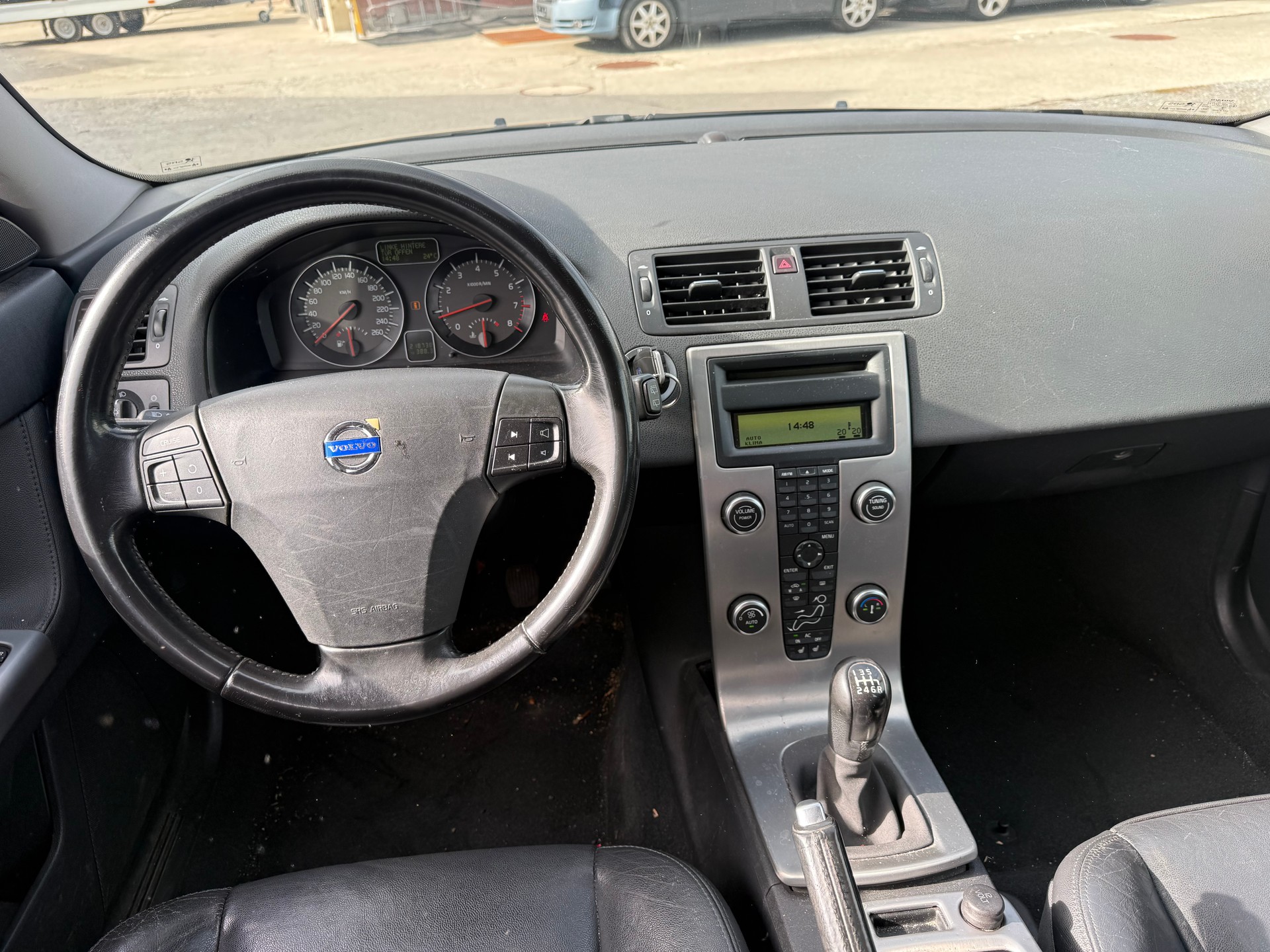 VOLVO V50 T5 AWD Kinetic-image-3