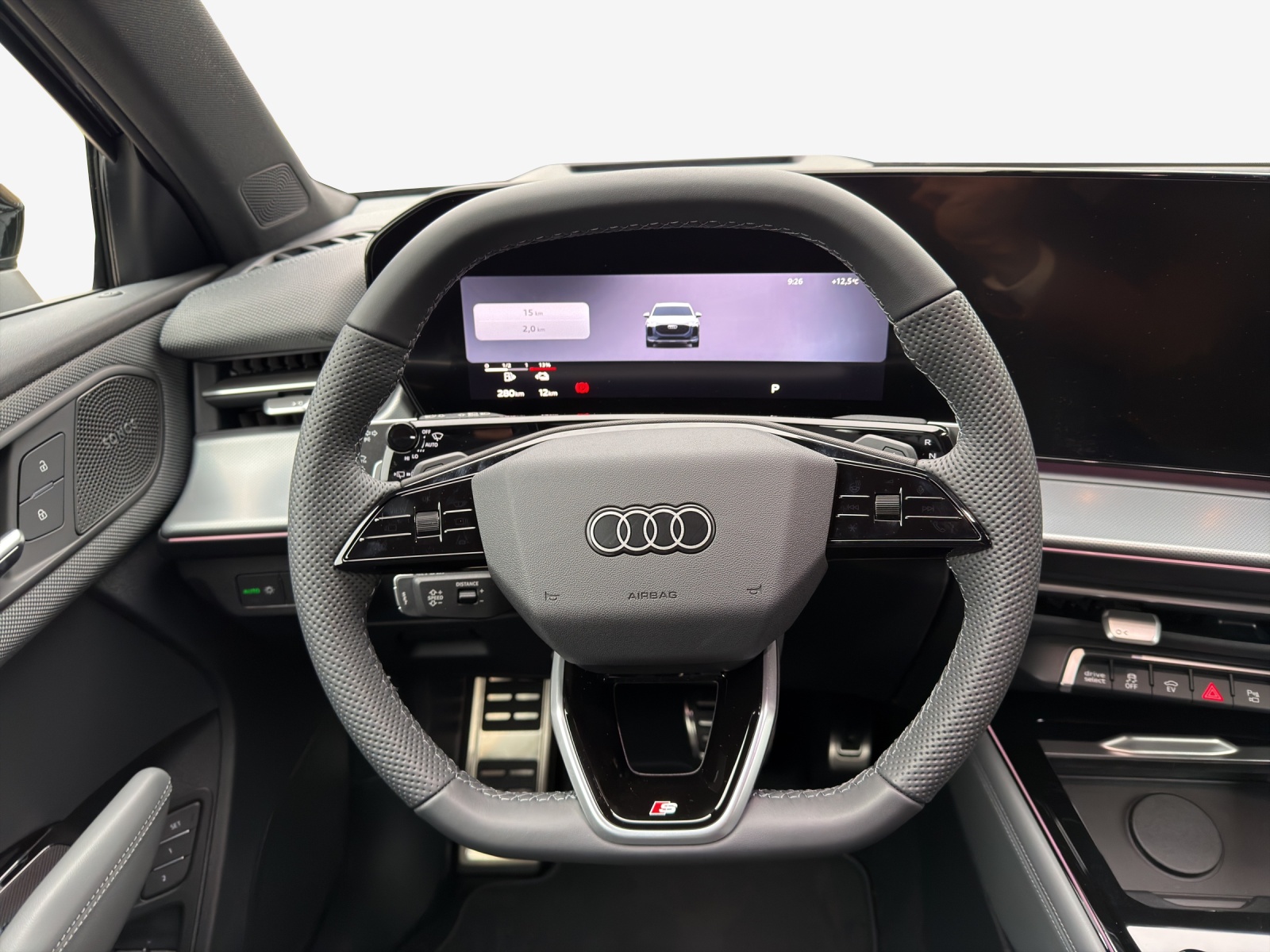 AUDI Q3 SUV e-hybrid 200 kW S tronig-image-9